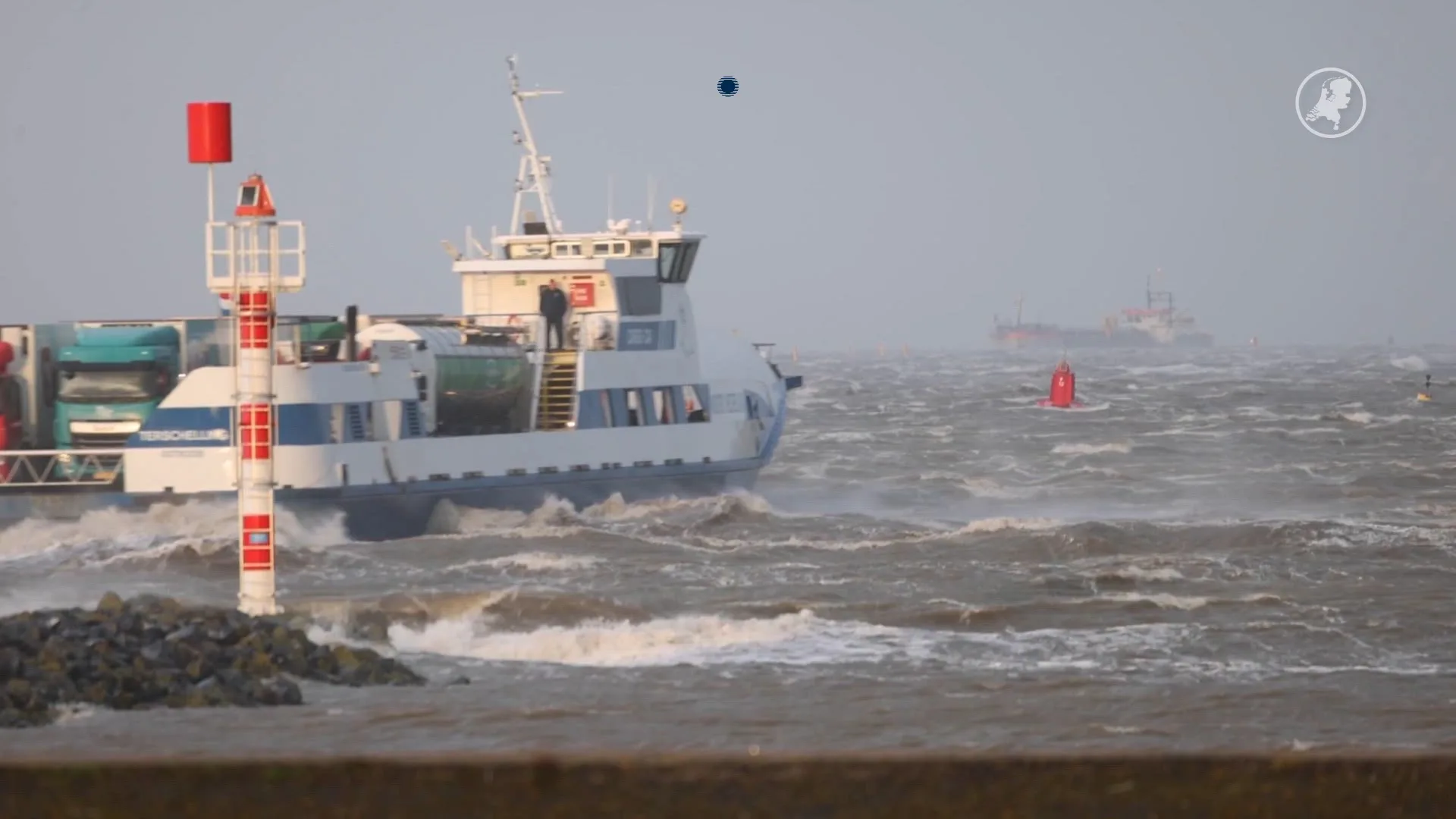 Veerboten Ameland en Schiermonnikoog tijdelijk stilgelegd door hoogwater