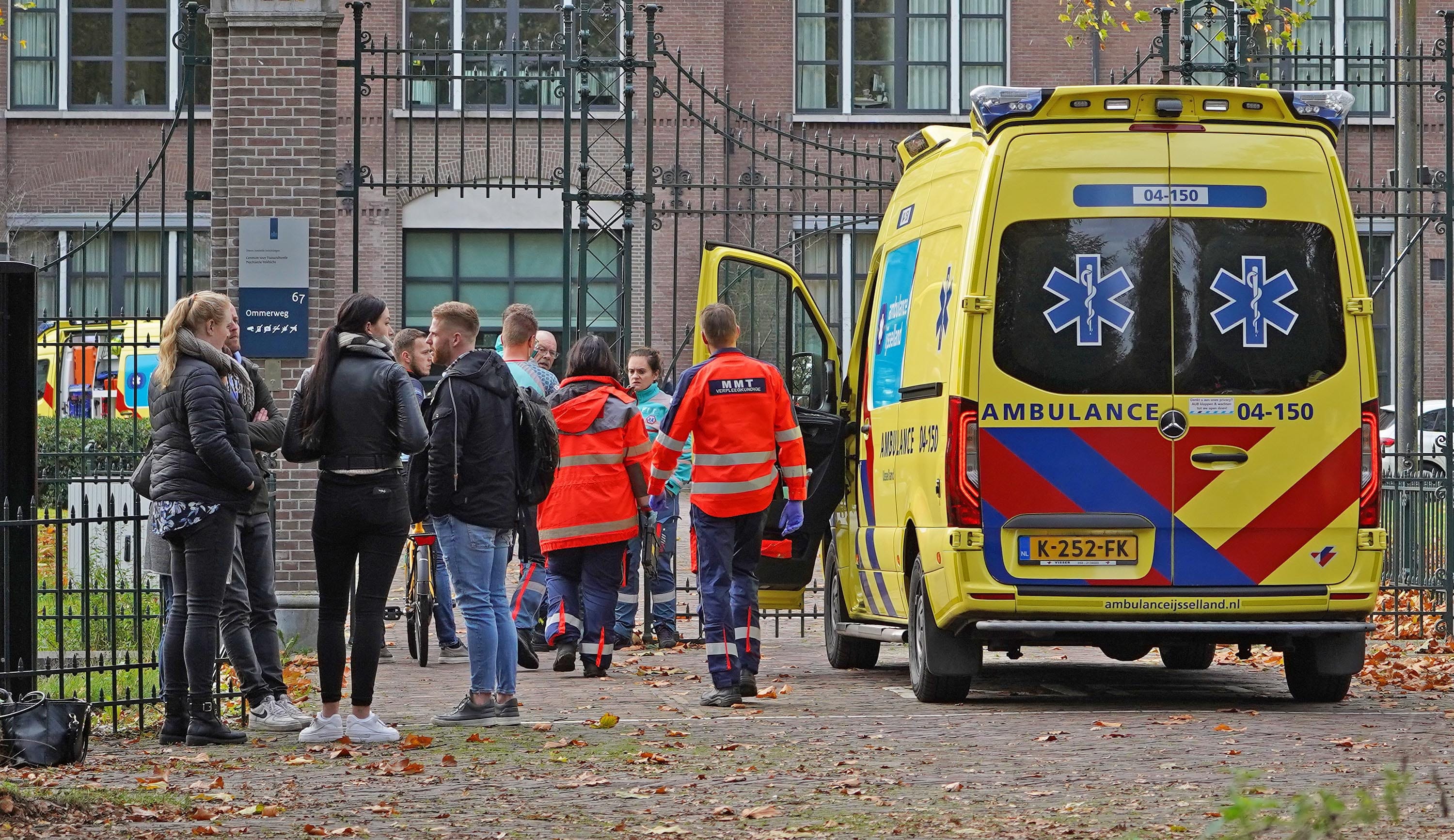 Gewonde medewerkers steekpartij tbs-kliniek Balkbrug uit ziekenhuis