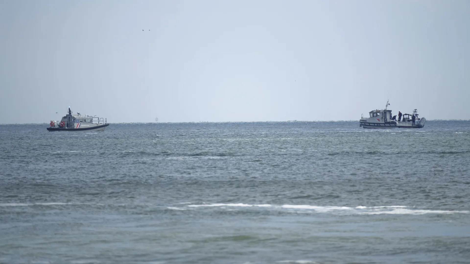 Drie drenkelingen uit water gered na omslaan motorboot