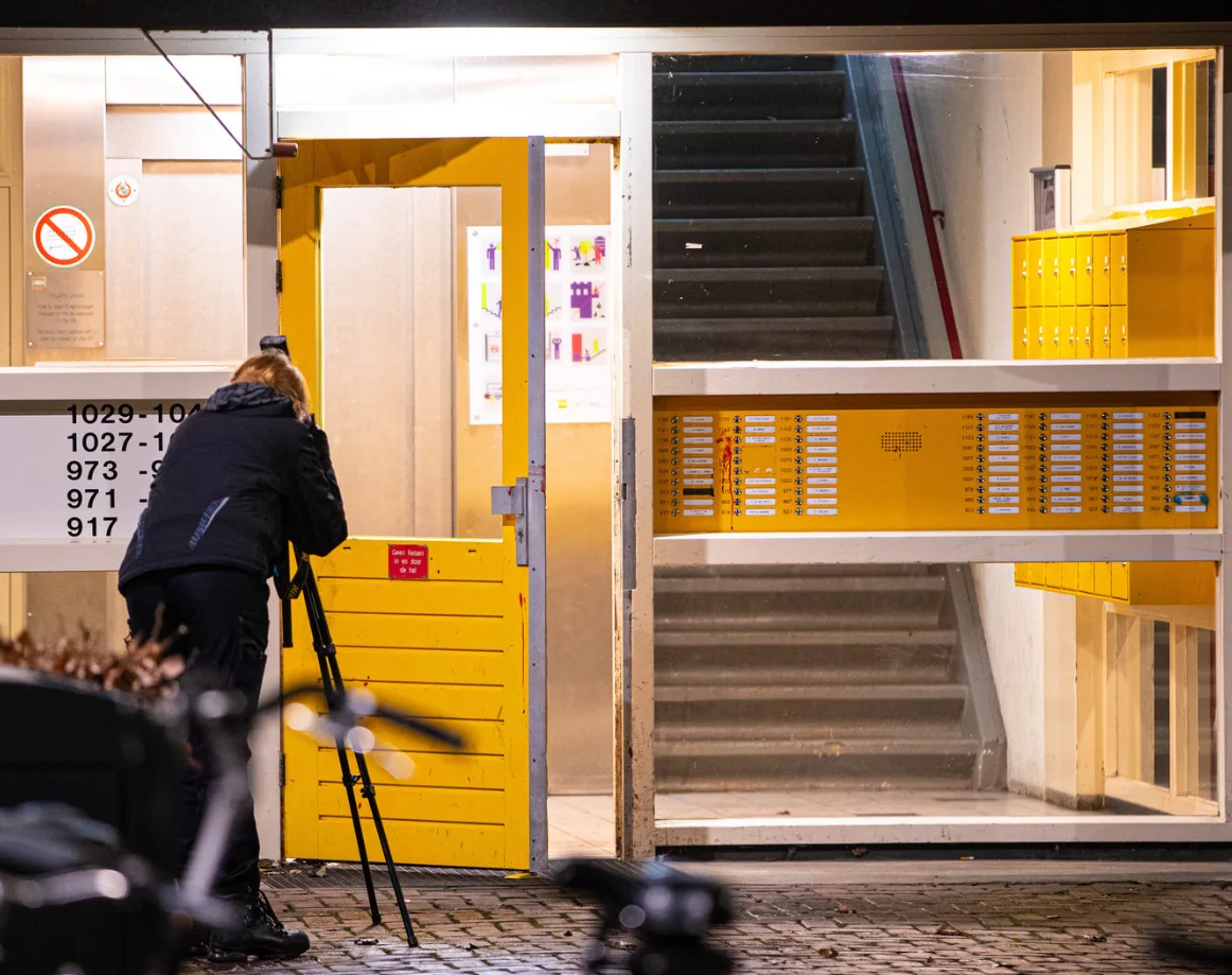 Gewonde bij steekpartij in flat in Zwolle