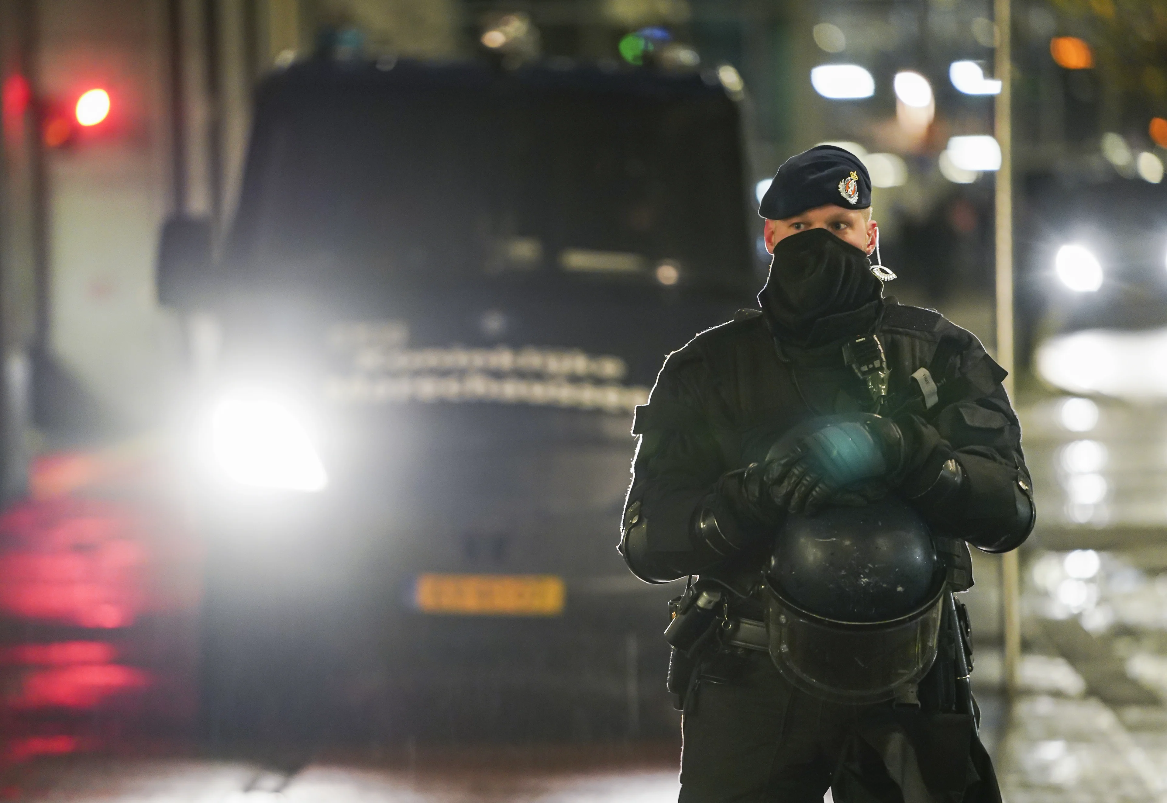 Geen incidenten tijdens persconferentie coronamaatregelen