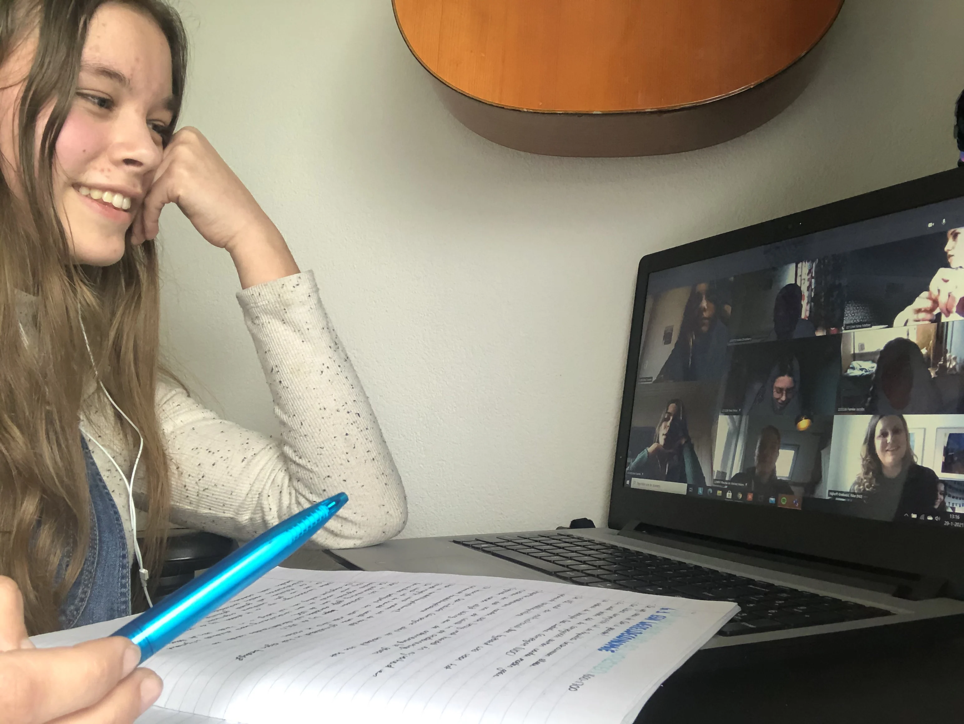 Zonne (15) openhartig over eenzaamheid: 'Ik mis mijn klasgenoten'