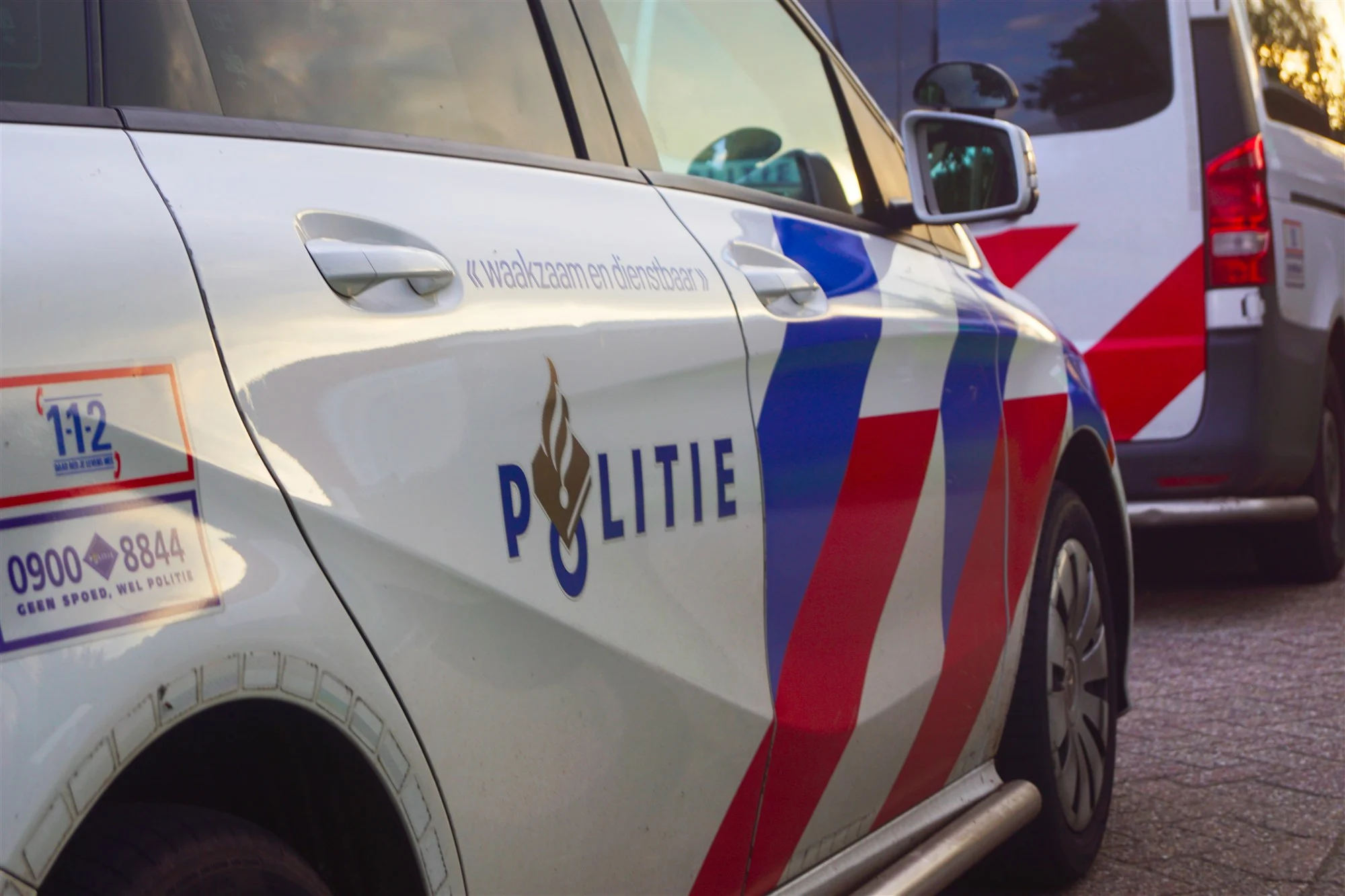 Politie probeert gewapende man aan te houden in Utrecht, rijdt jongetje (10) aan