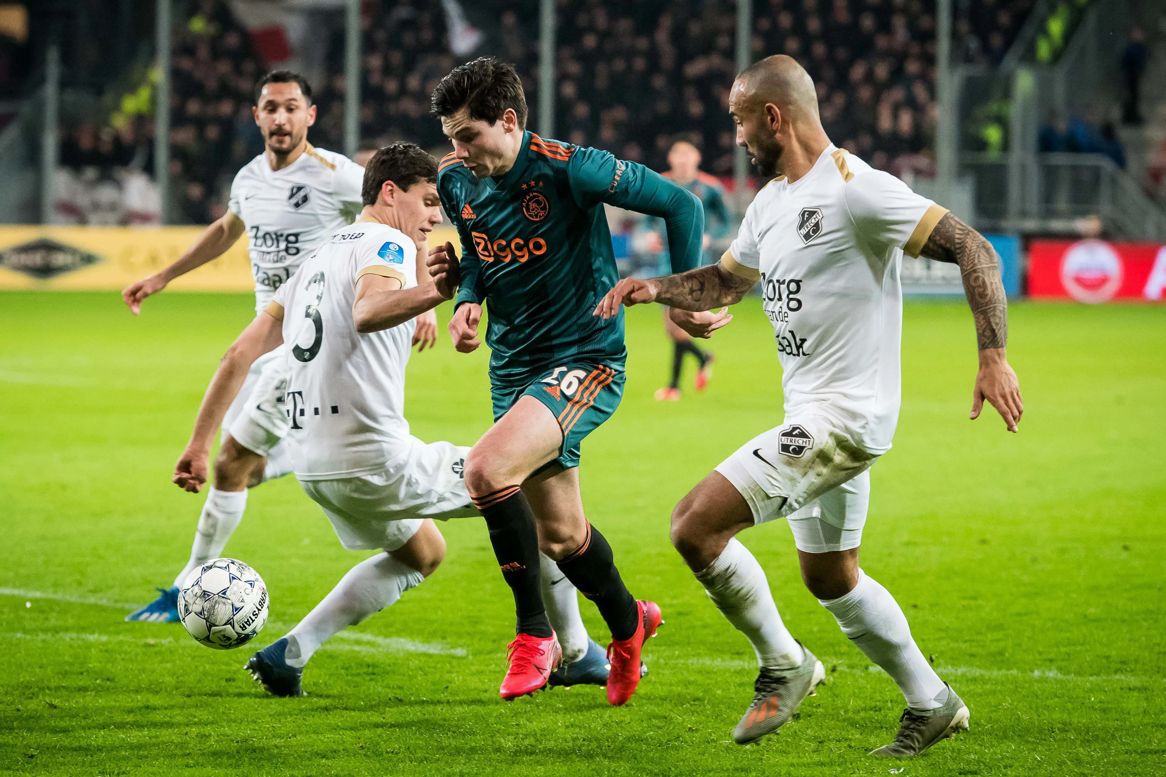 FC Utrecht troeft Ajax af en staat in finale KNVB-beker