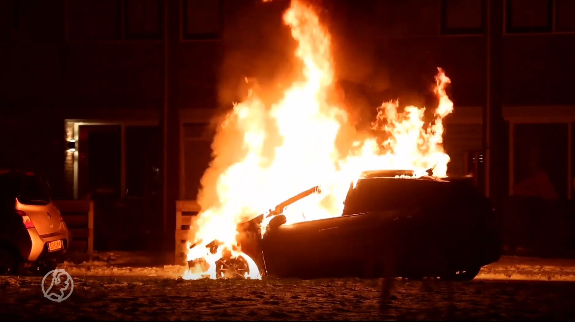 Politie geeft beelden vrij rondom brandstichtingen in Harlingen, wie weet meer?