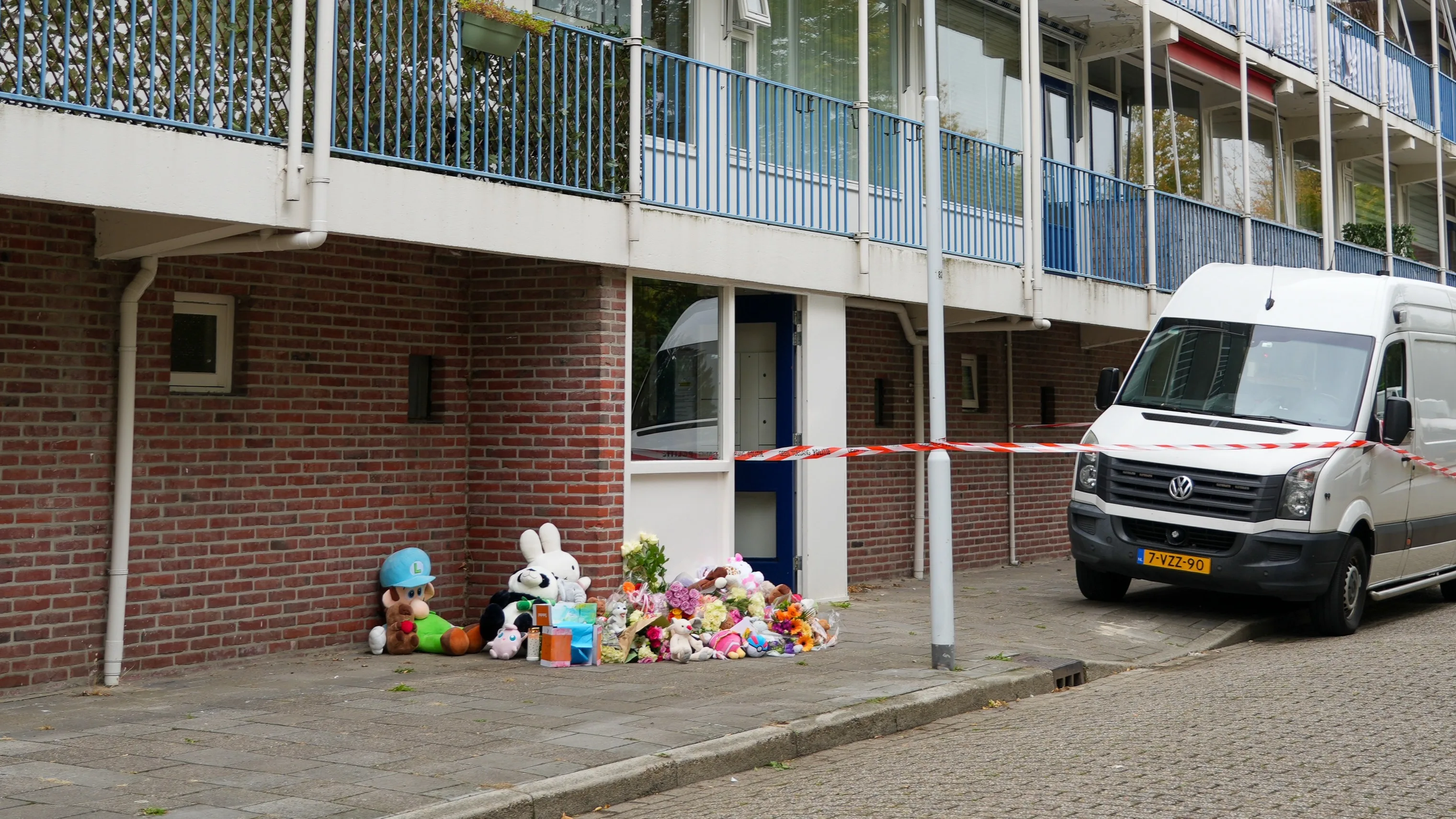 Vader verliest 'grootste liefdes': stille tocht na overlijden moeder en dochter Terneuzen