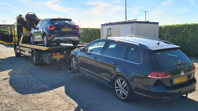 1,4 miljoen euro aan cash gevonden in woning, man (24) opgepakt