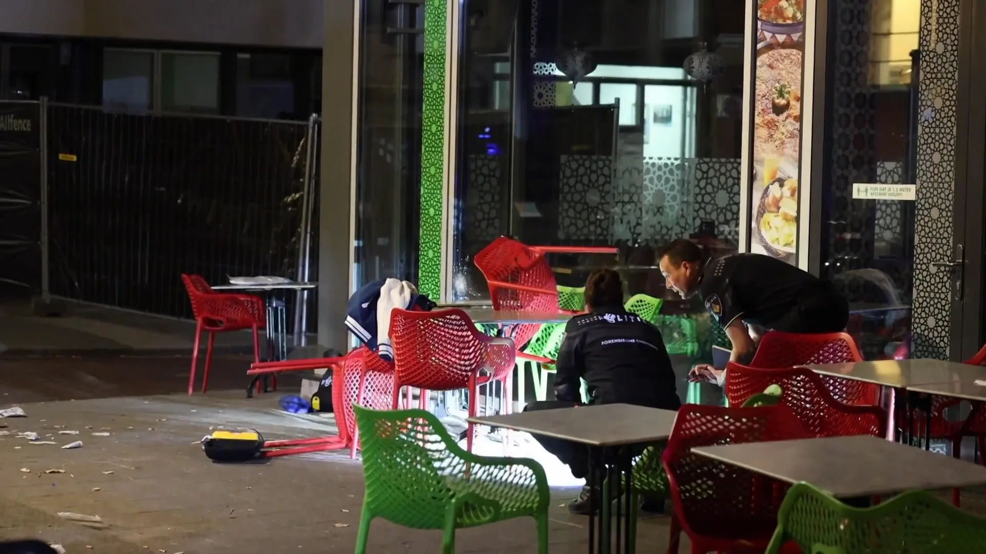 Dode na schietpartij bij restaurant in Rotterdam: 'Zes à zeven losse schoten'