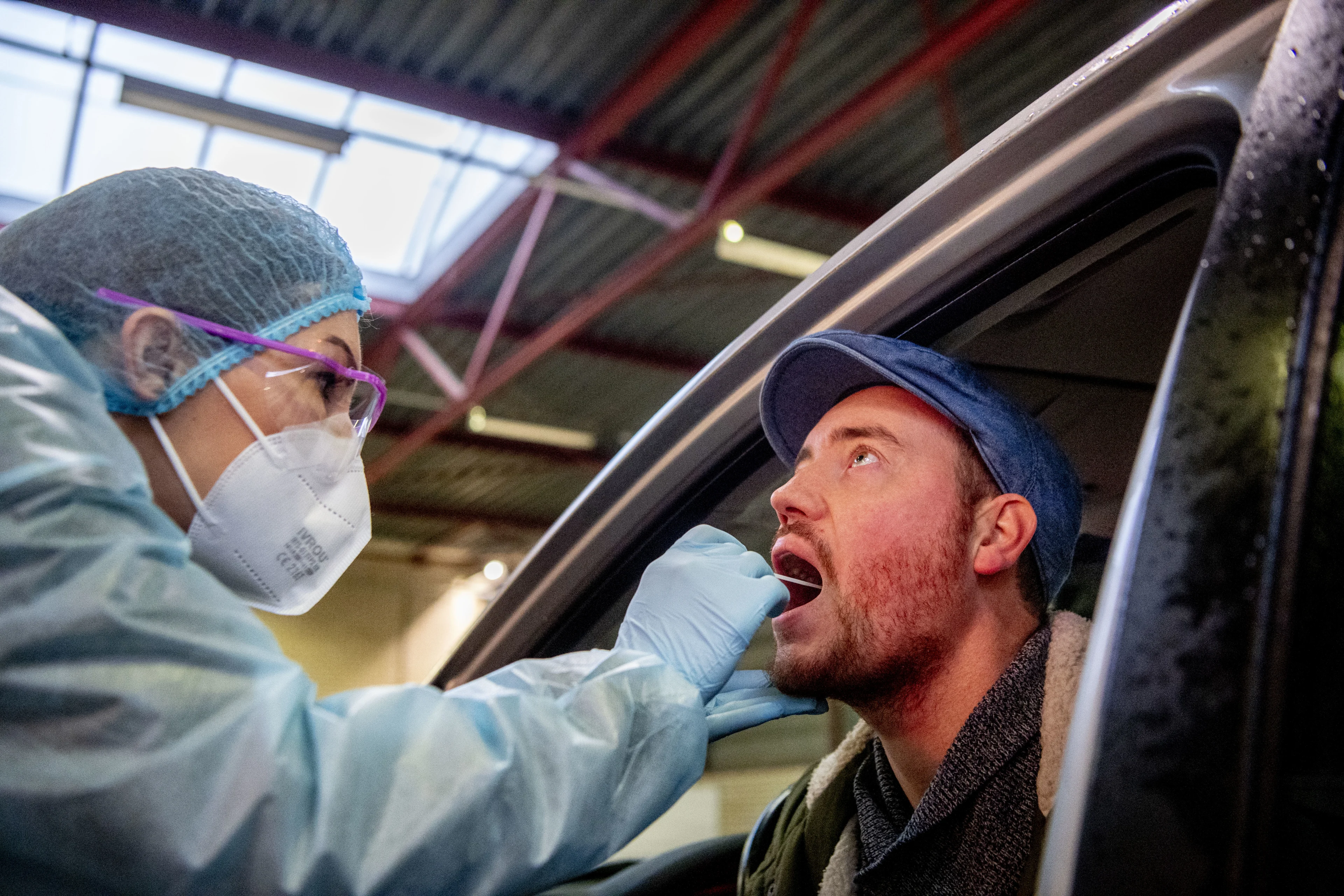 Weer iets minder nieuwe coronabesmettingen: ruim 9100