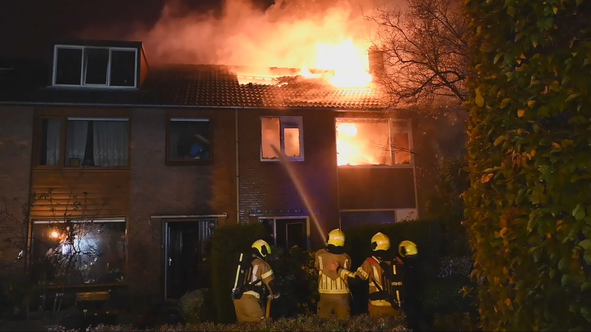 Dode gevonden na uitslaande woningbrand Roelofarendsveen