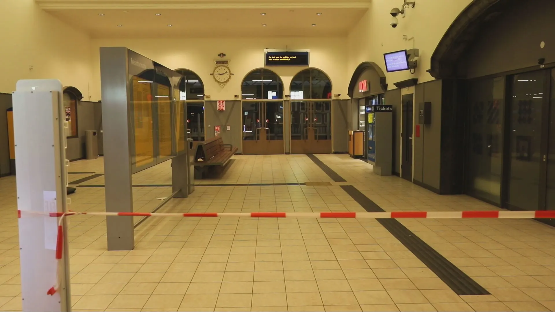 Station Roosendaal weer open na vondst verdacht pakket