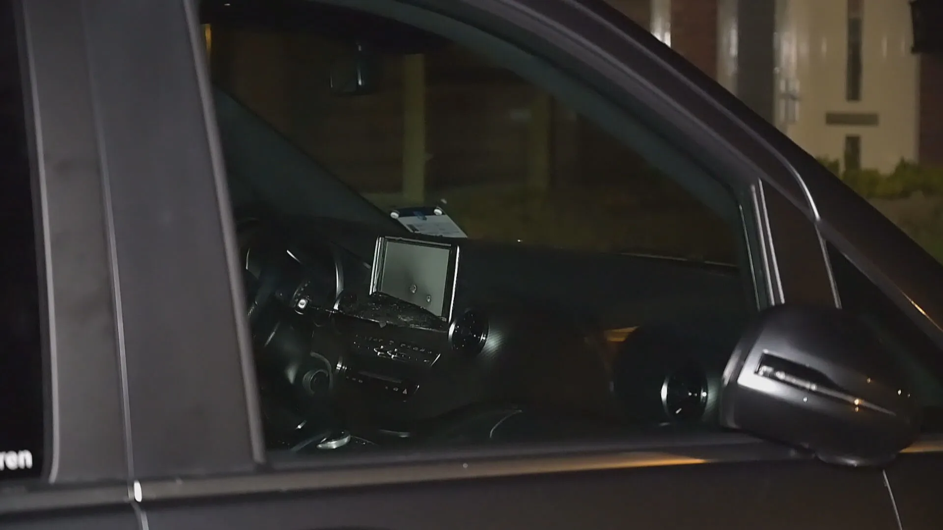 Passagier schiet erop los in rijdende taxi