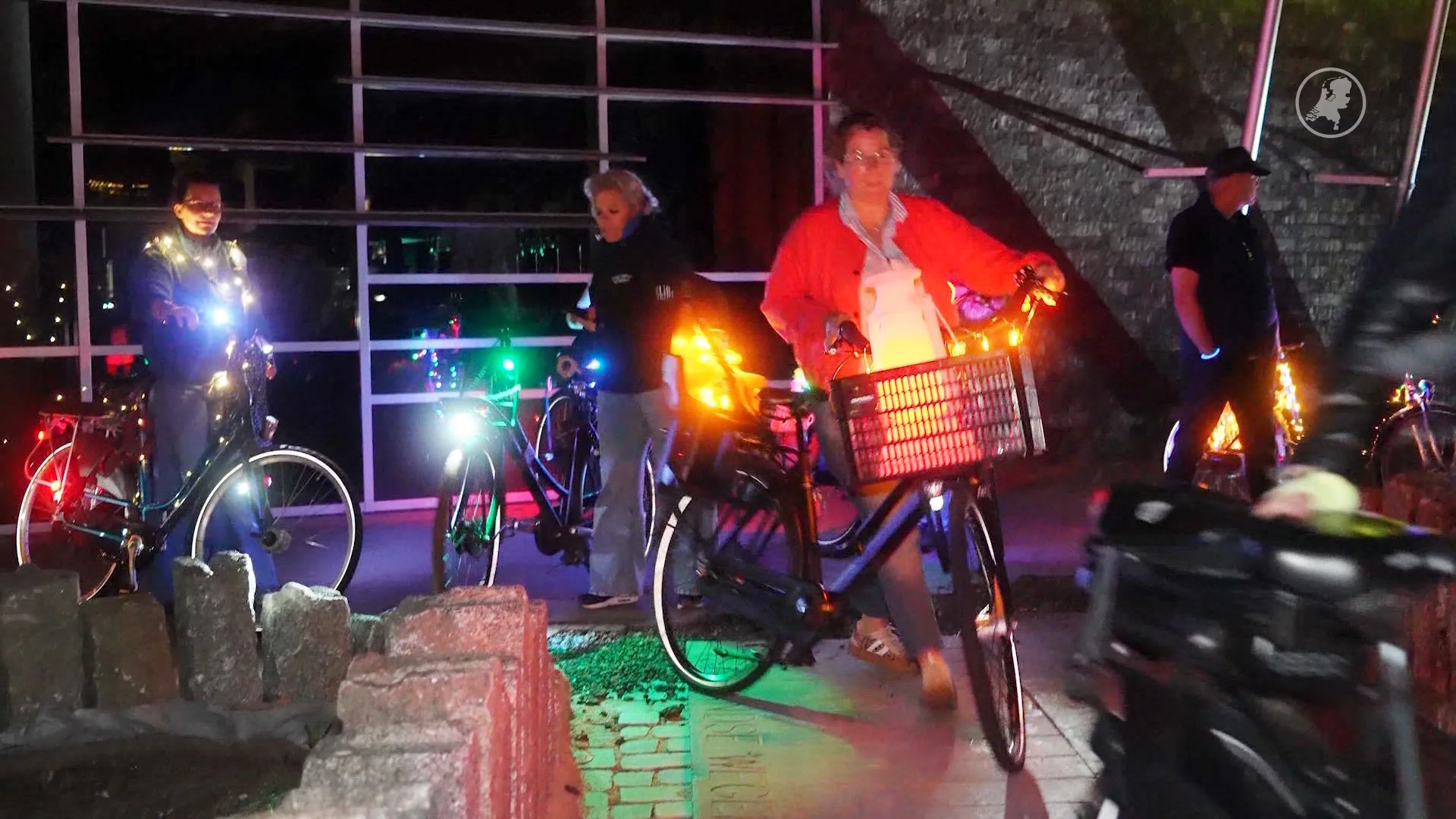 Op veel plekken in Nederland fietsacties naar onveilige plekken: vrouwen eisen de nacht op