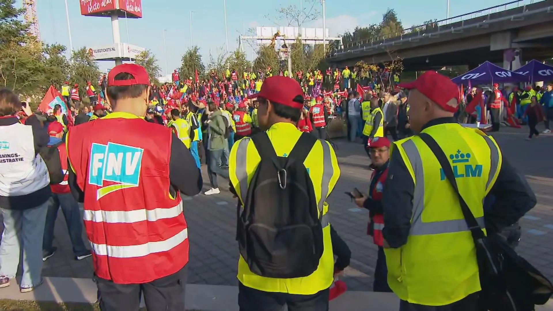 Meer dan 100 vluchten geannuleerd door staking KLM-medewerkers Schiphol