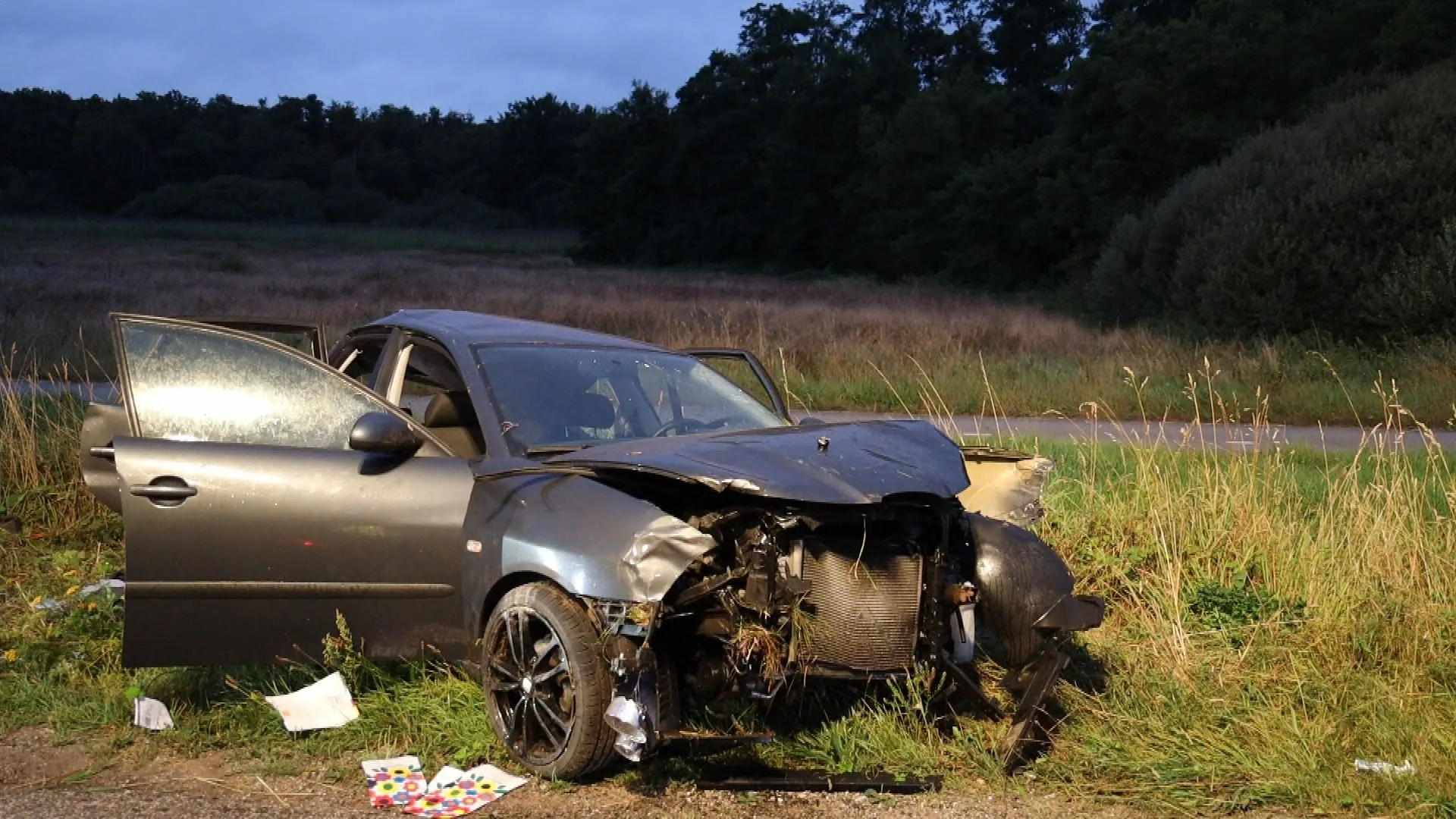 Twee mannen (18) omgekomen en twee zwaargewonden bij ongeval in Ledeacker