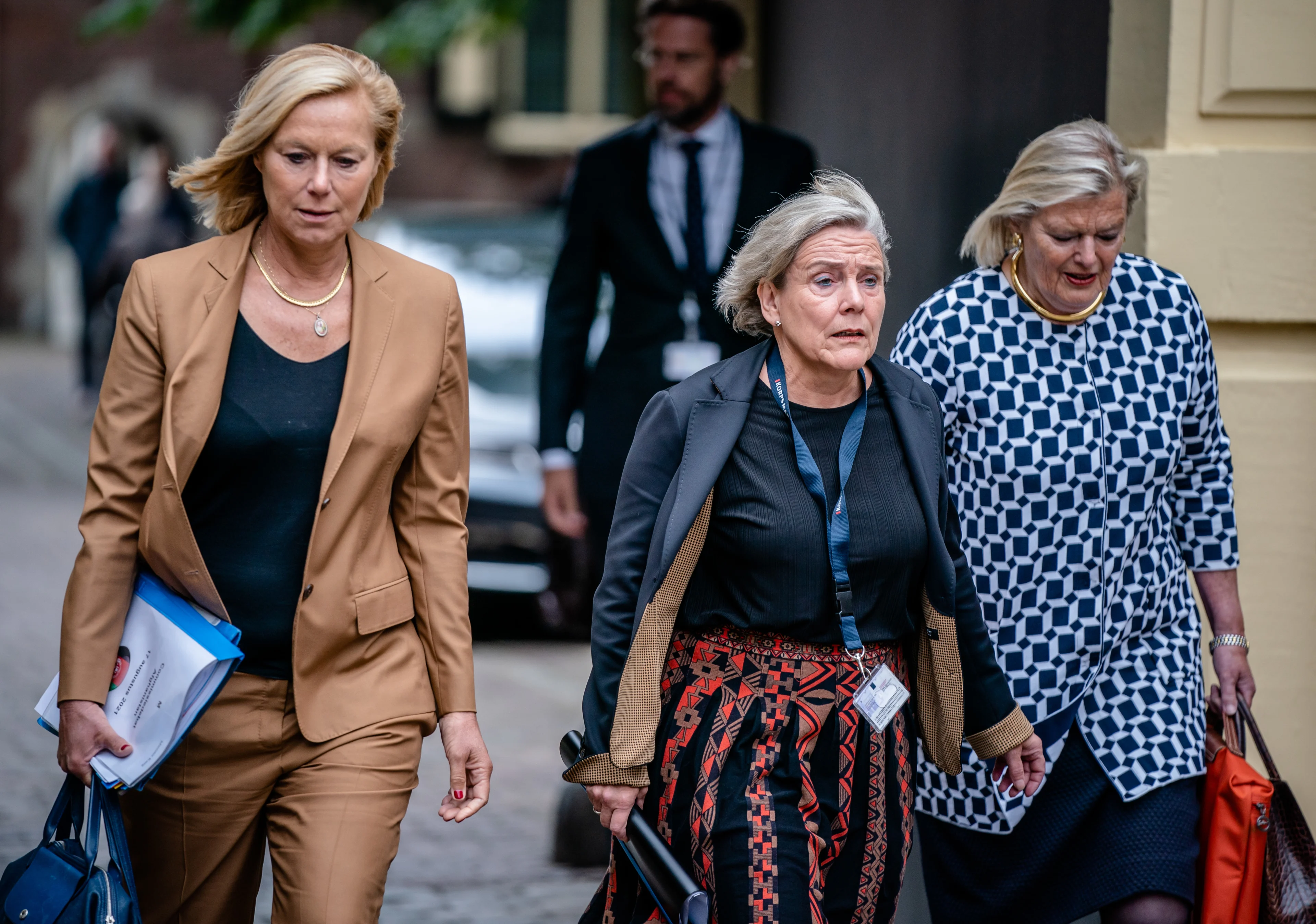 Kaag: ambassadepersoneel Afghanistan van bed gelicht door Amerikanen