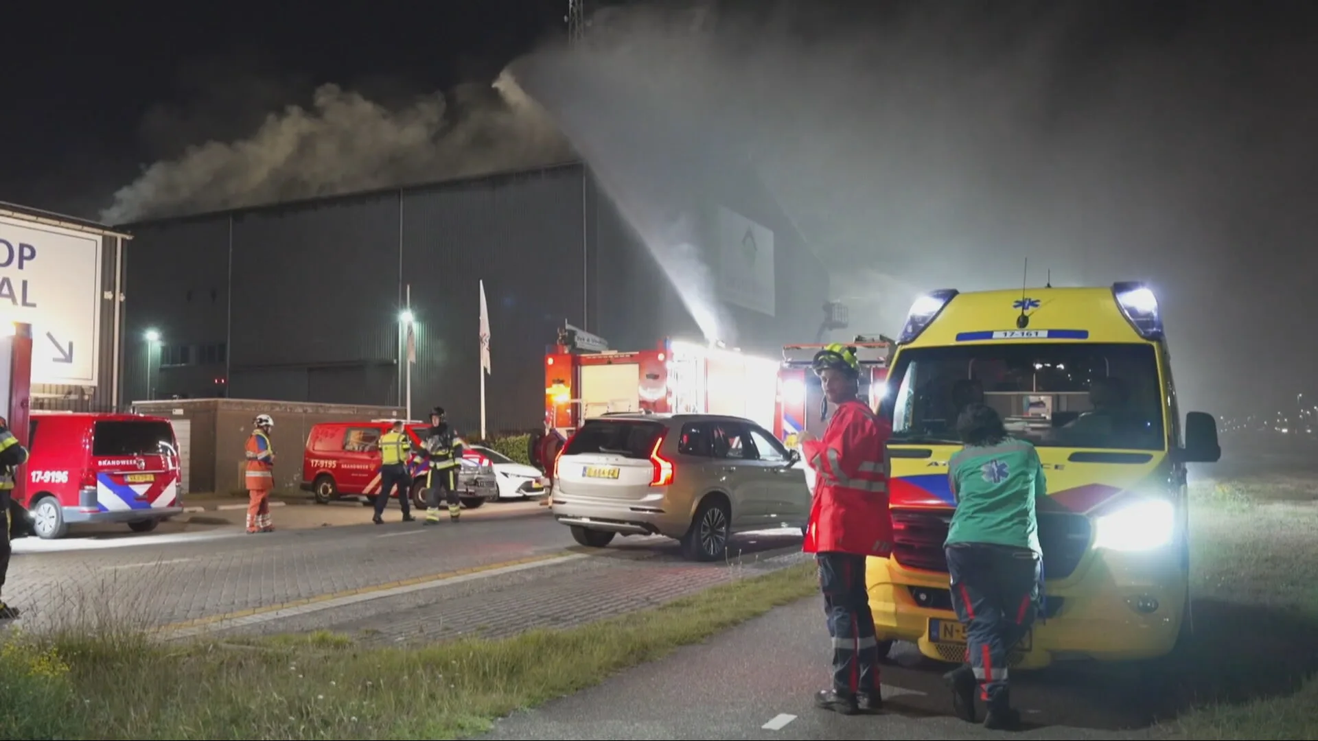 Grote brand in Botlekgebied Rotterdam