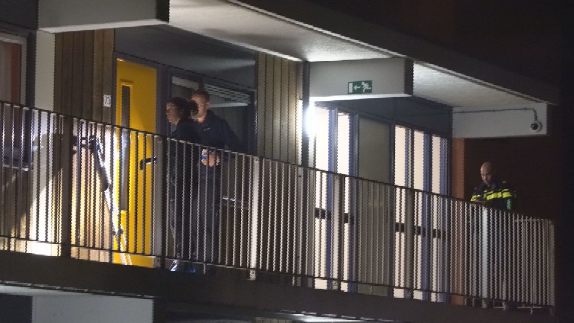 Steekpartij bij appartementencomplex in Emmen, man zwaargewond