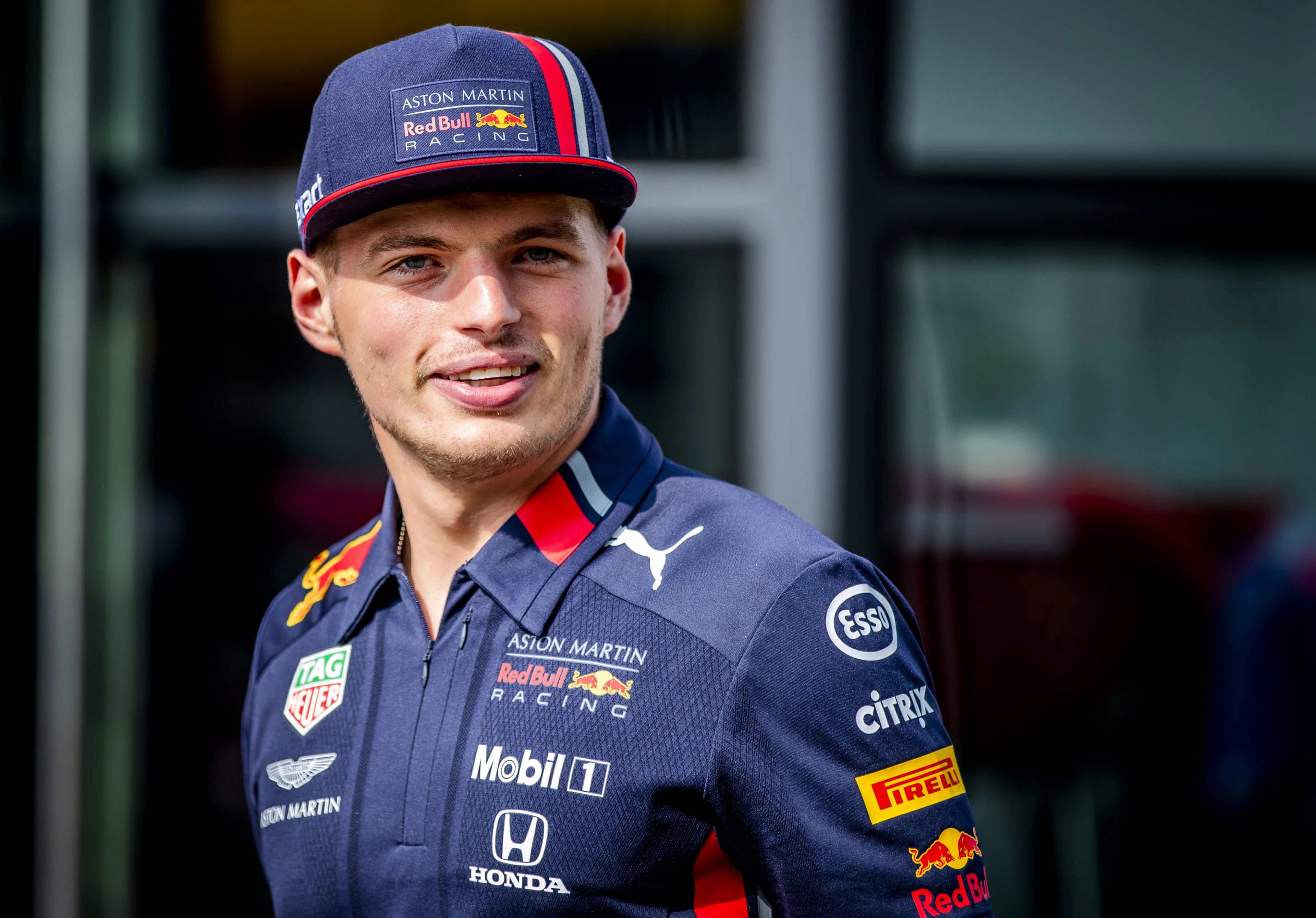 Max Verstappen verlengt en blijft tot en met 2023 bij Red Bull