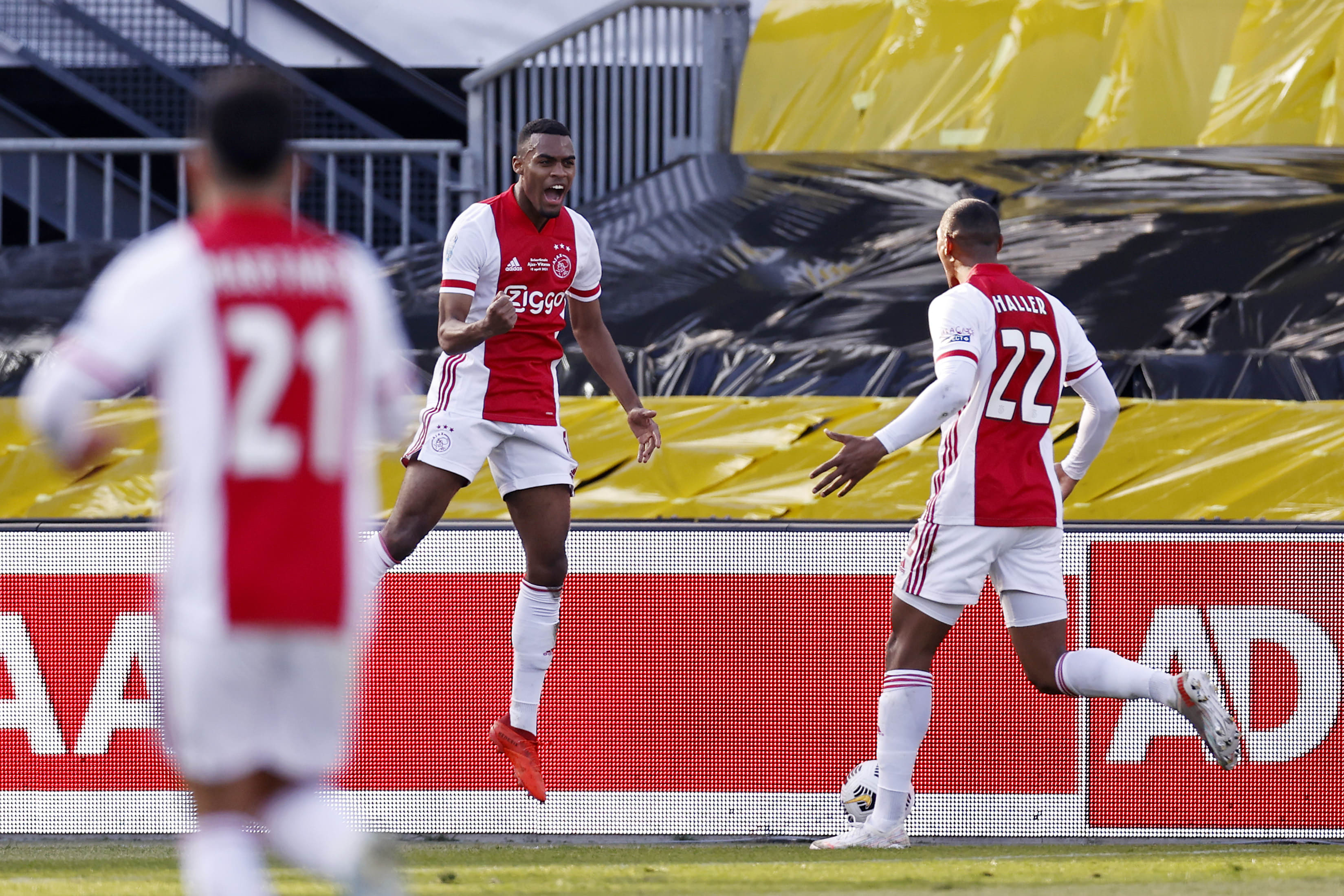 Ajax wint 20e KNVB-beker dankzij doelpunt in blessuretijd