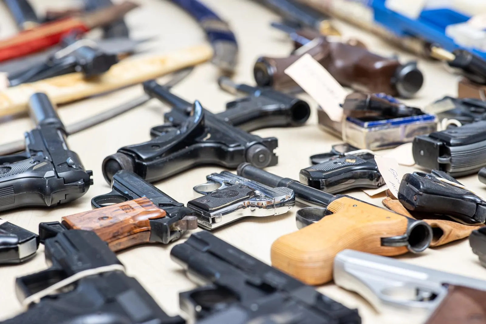 Bijna 200 wapens teruggebracht tijdens 'inleverweek' in Arnhem