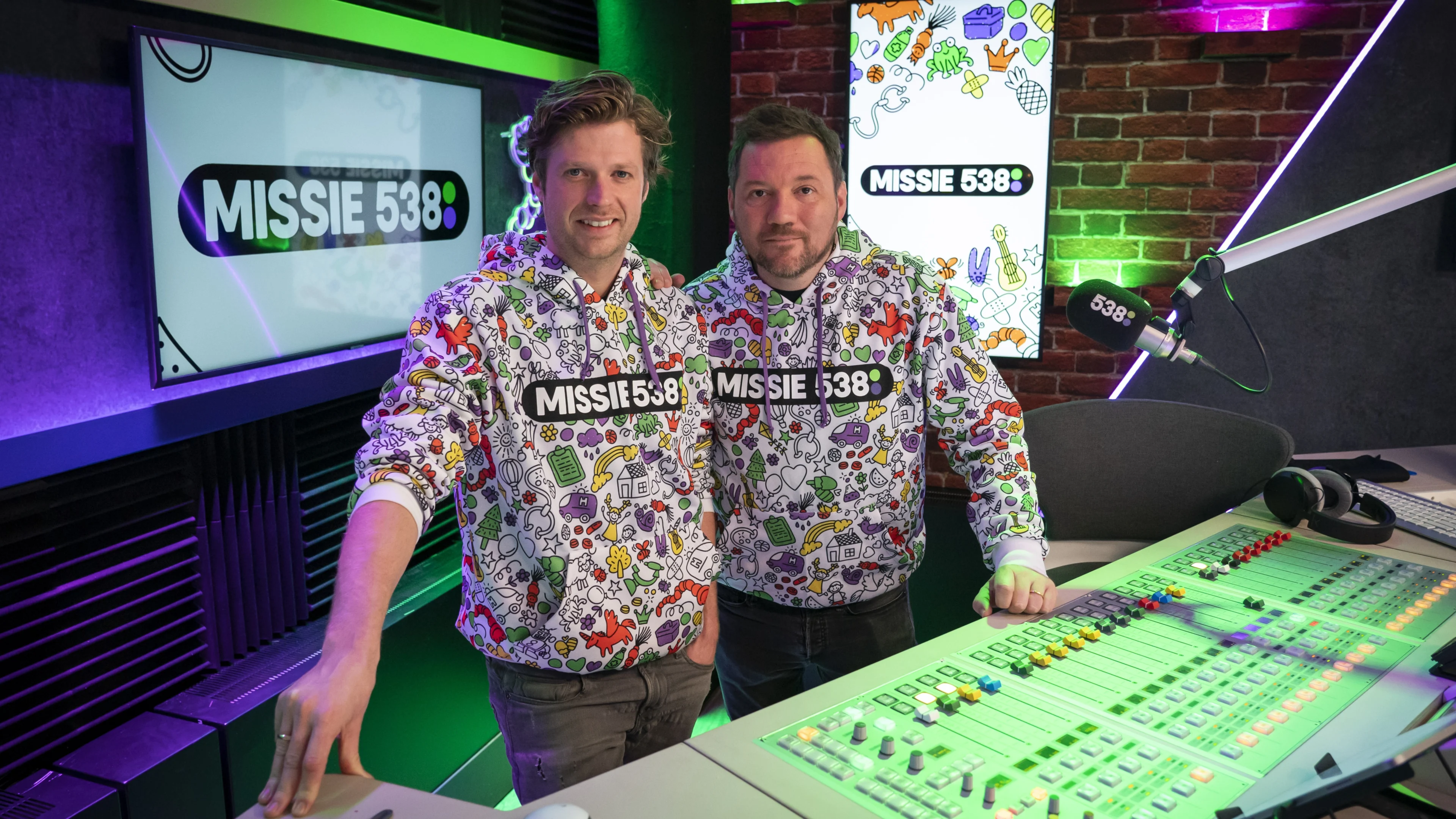 538-dj's Wietze en Klaas stoppen met ochtendshow