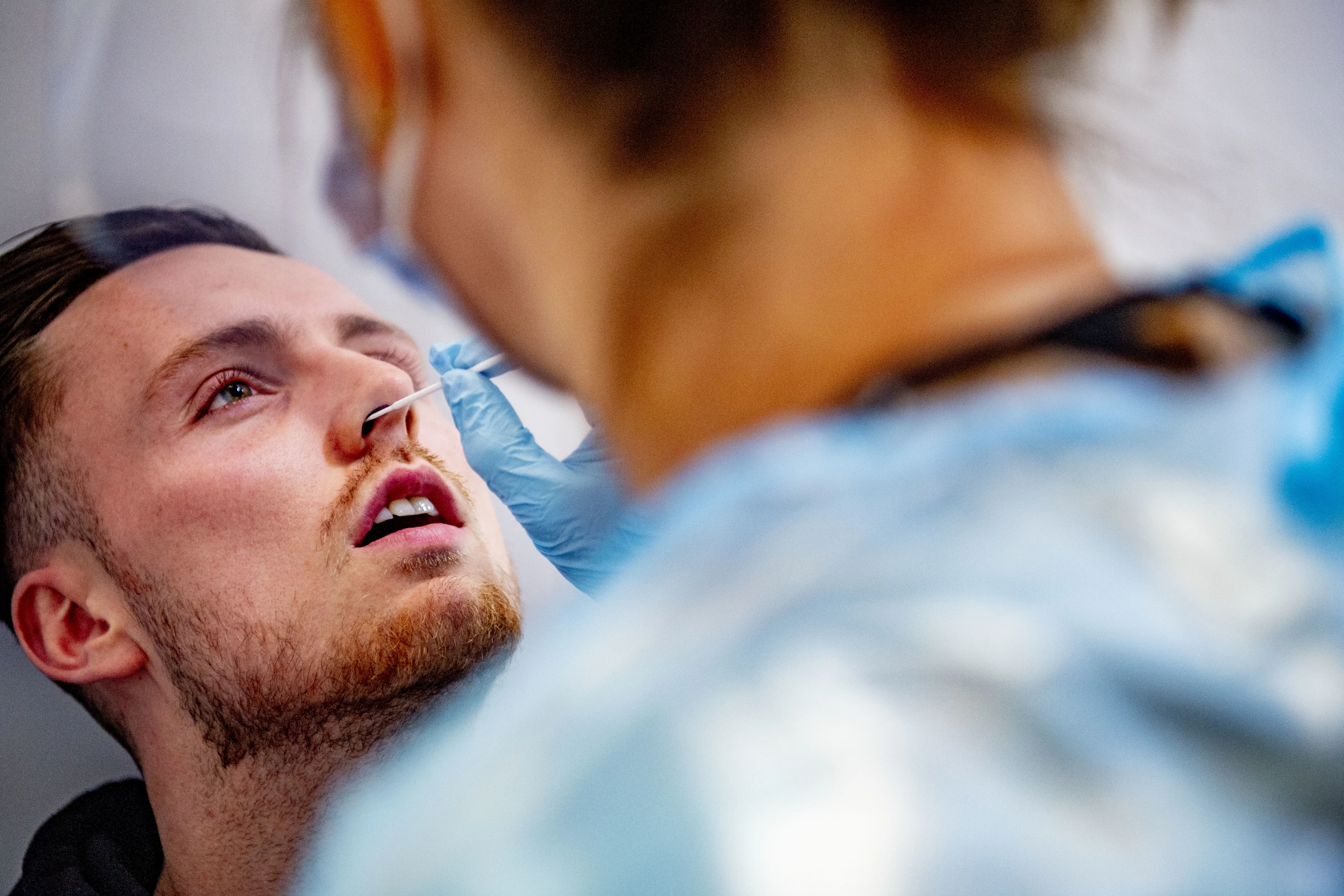 Fors meer nieuwe coronagevallen afgelopen etmaal, hoogste aantal sinds januari