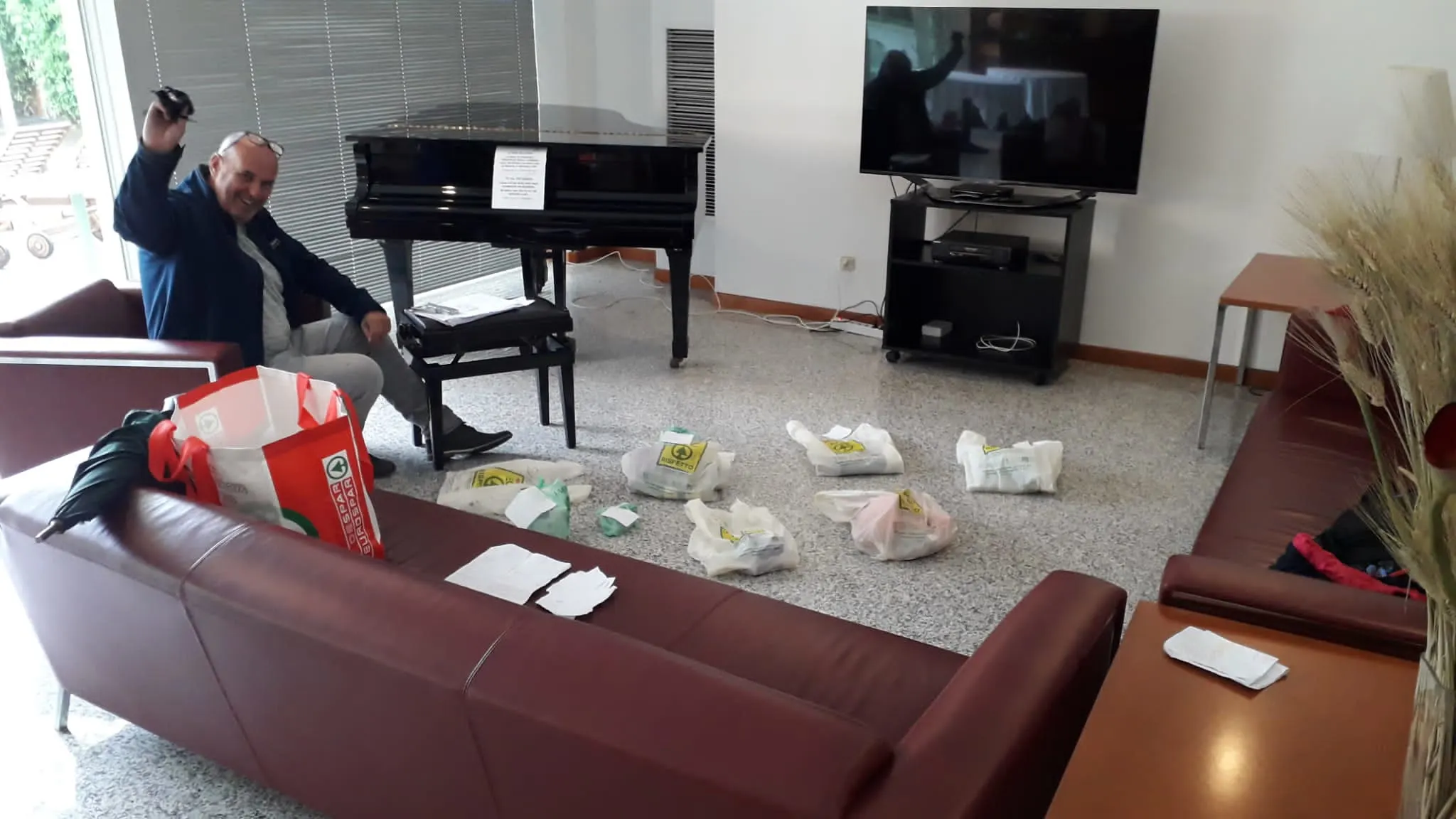 Deel van op Sardinië gestrande toeristen onderweg naar Nederland