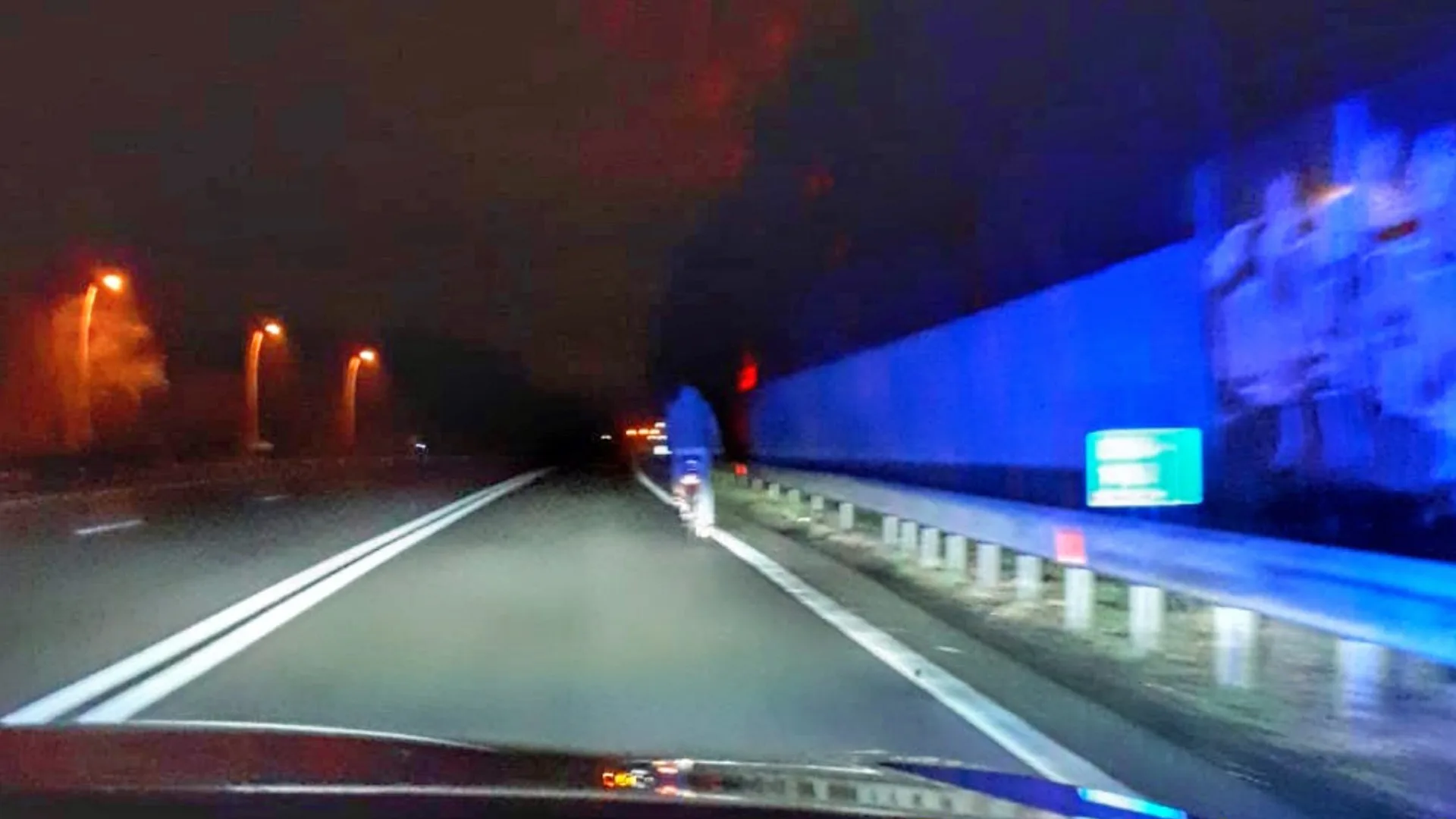 Dronken jongen (17) maakt nachtelijke fietstocht over N261