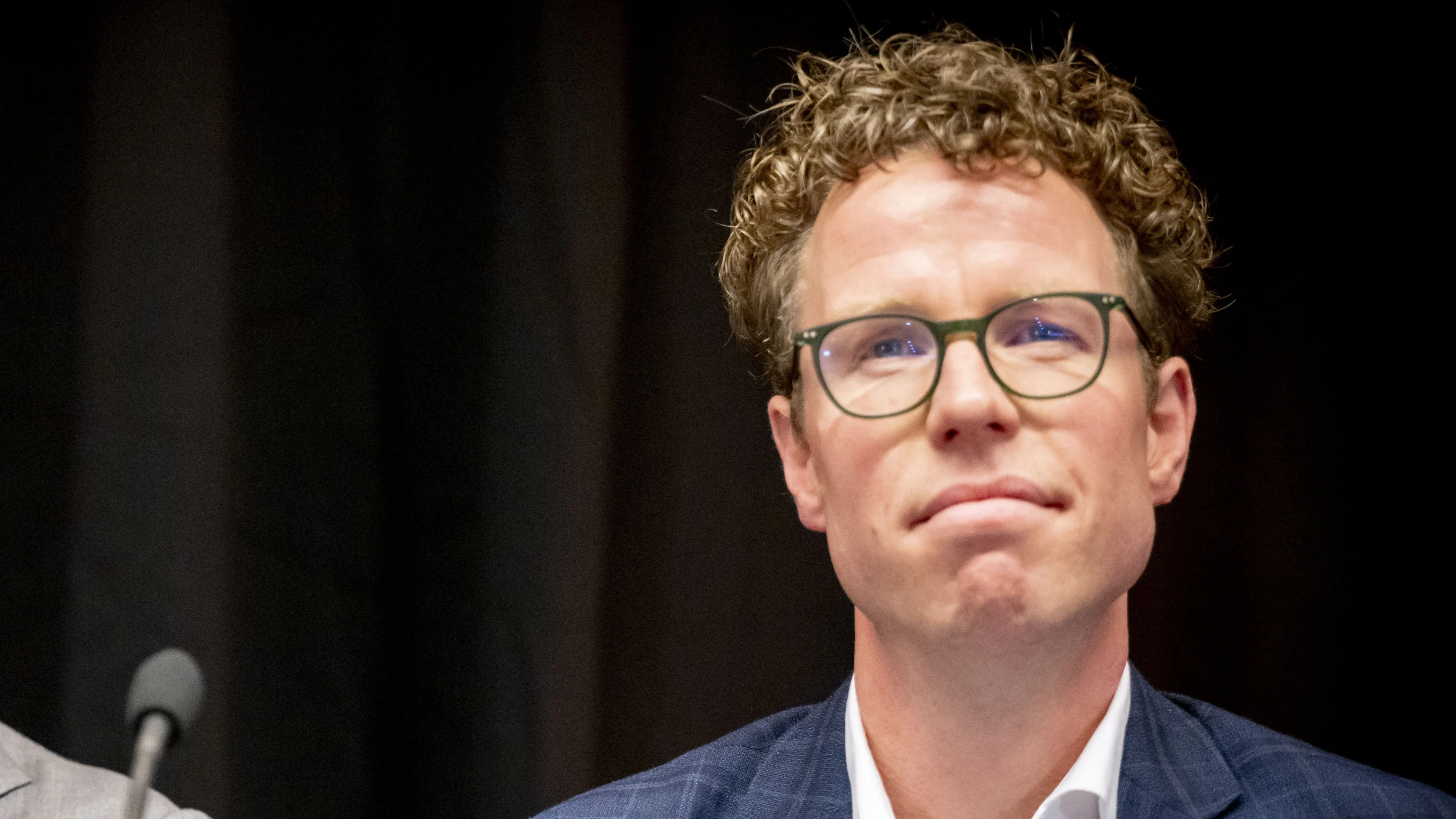 Haagse wethouder weg om aanhoudende kritiek op woonwagenbeleid: 'Diep gekwetst'