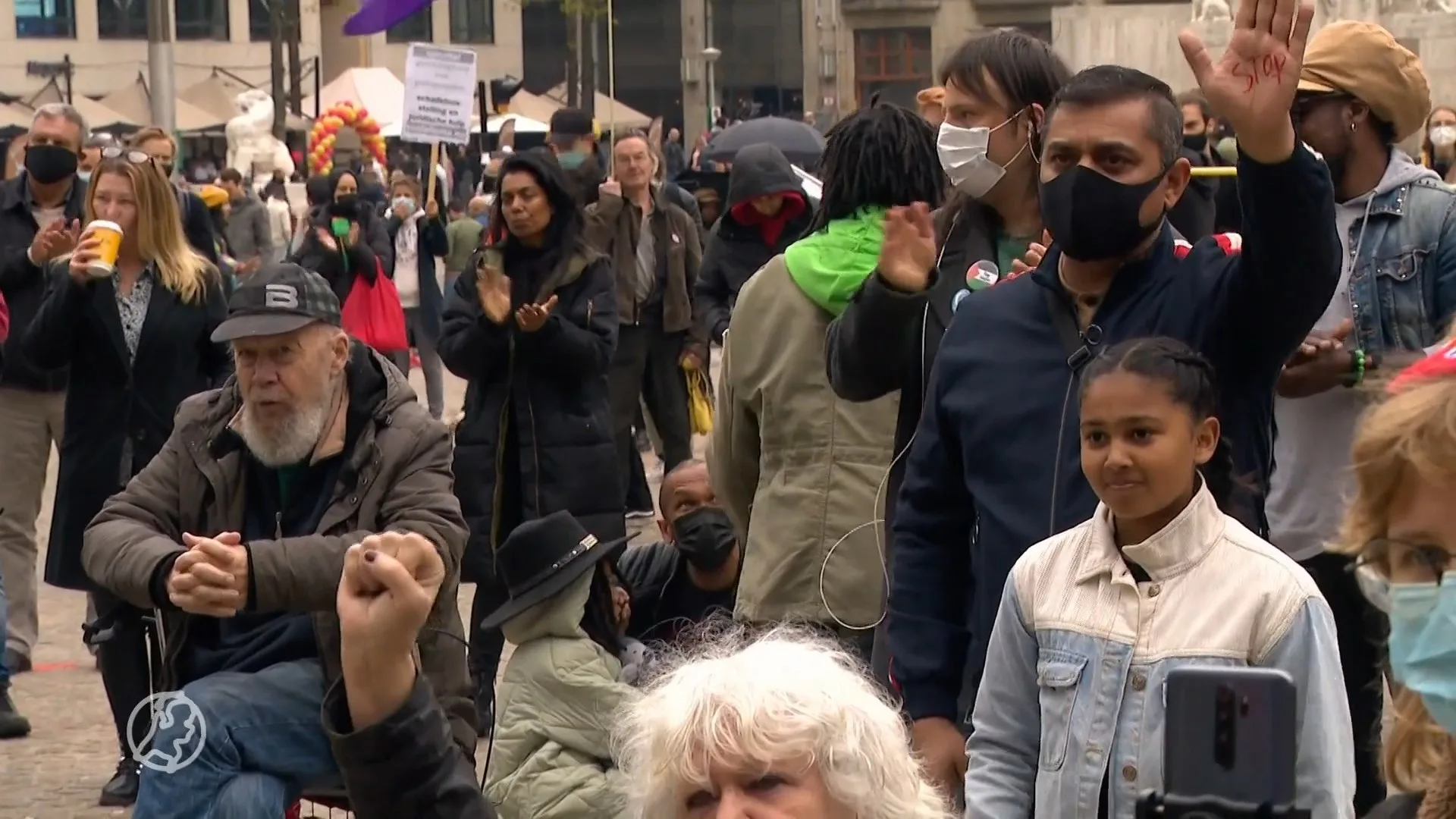Grootste demonstratie toeslagenouders tot nu toe: 'Ik blijf vechten tot mijn dood'