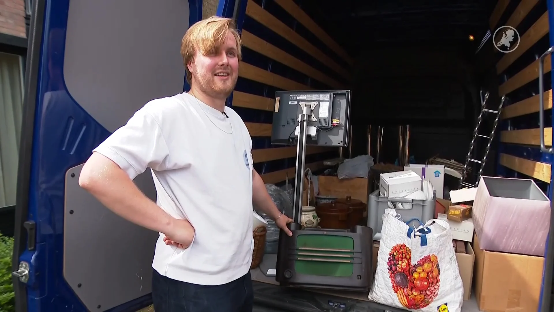 De Ontspulknul helpt ouderen van hun oude rommel af