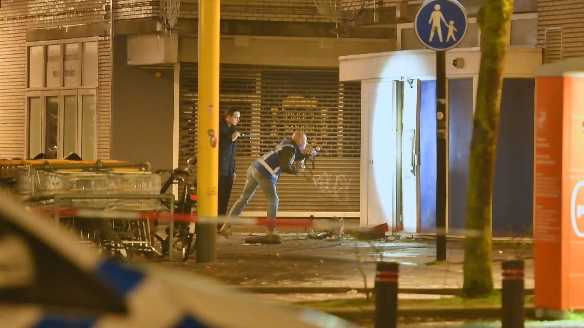 Woningen ontruimd na plofkraak op geldautomaat in Amersfoort