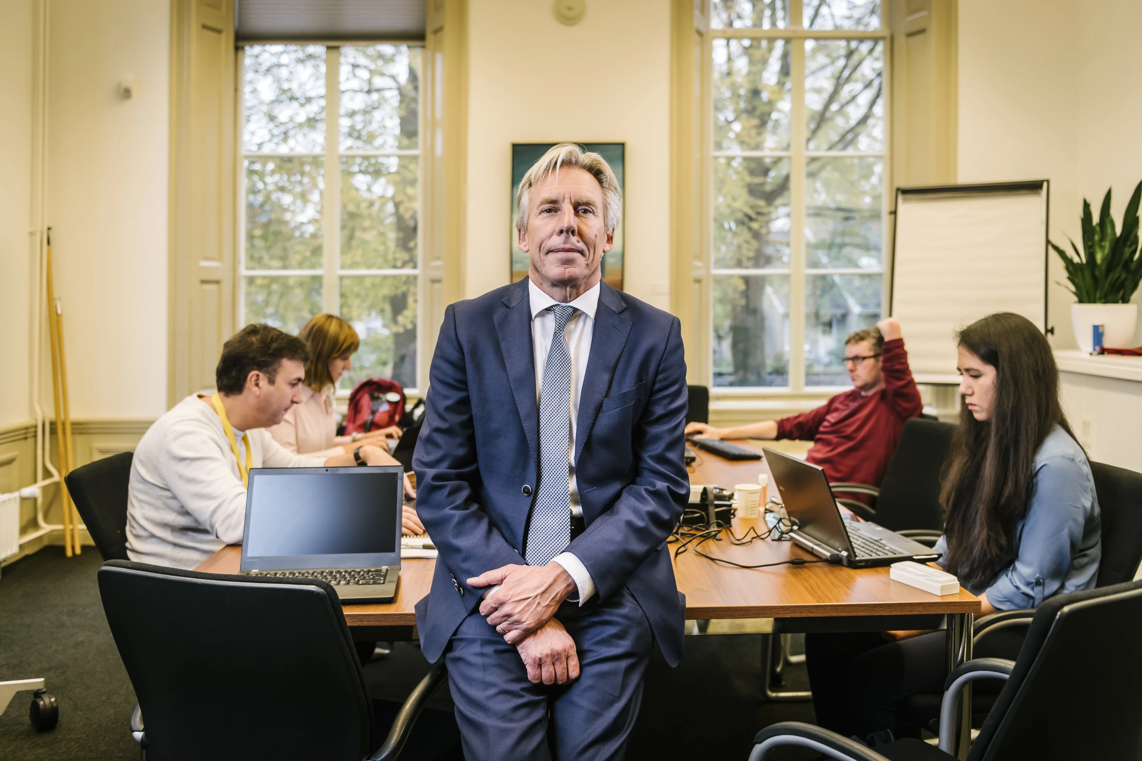 FIOD-baas weg om toeslagenaffaire bij Financiën