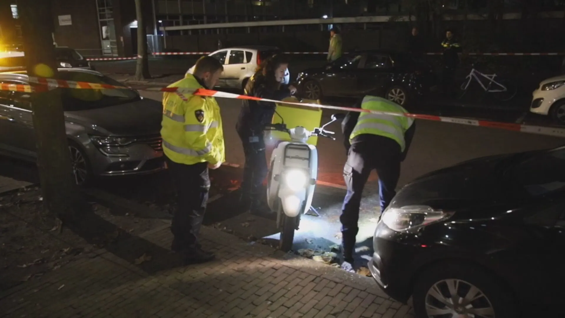 Jong kindje ernstig gewond na aanrijding met bezorgscooter in Den Haag