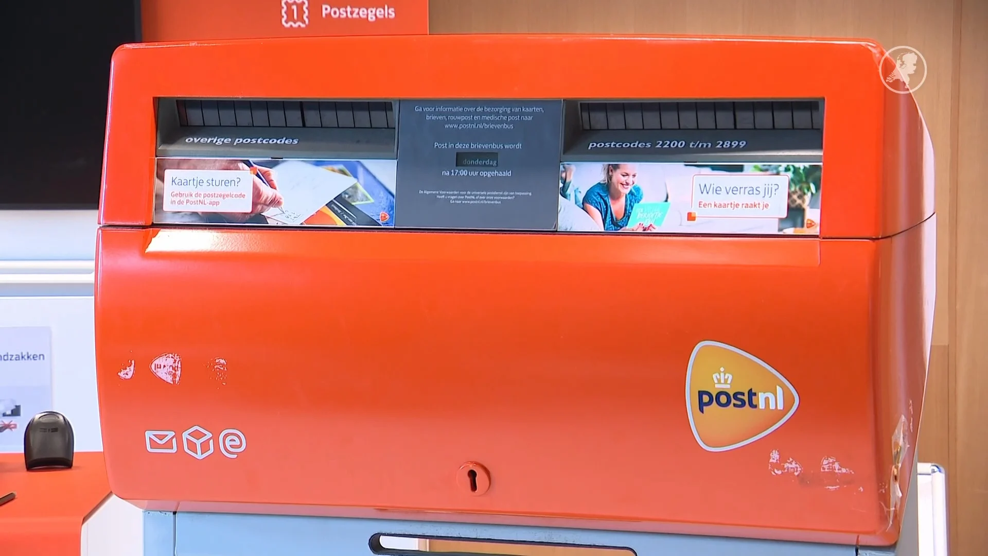 PostNL gaat brievenbussen al overdag legen om kosten te besparen