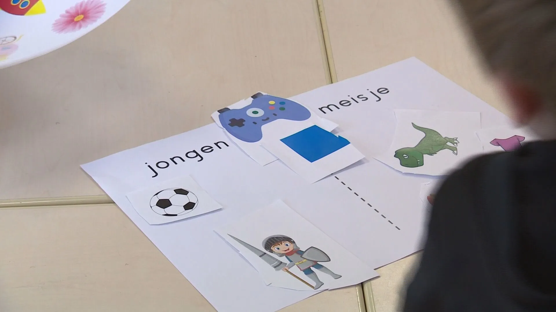 Kenniscentrum genoodzaakt om video over 'Week van de Lentekriebels' te verwijderen na ophef