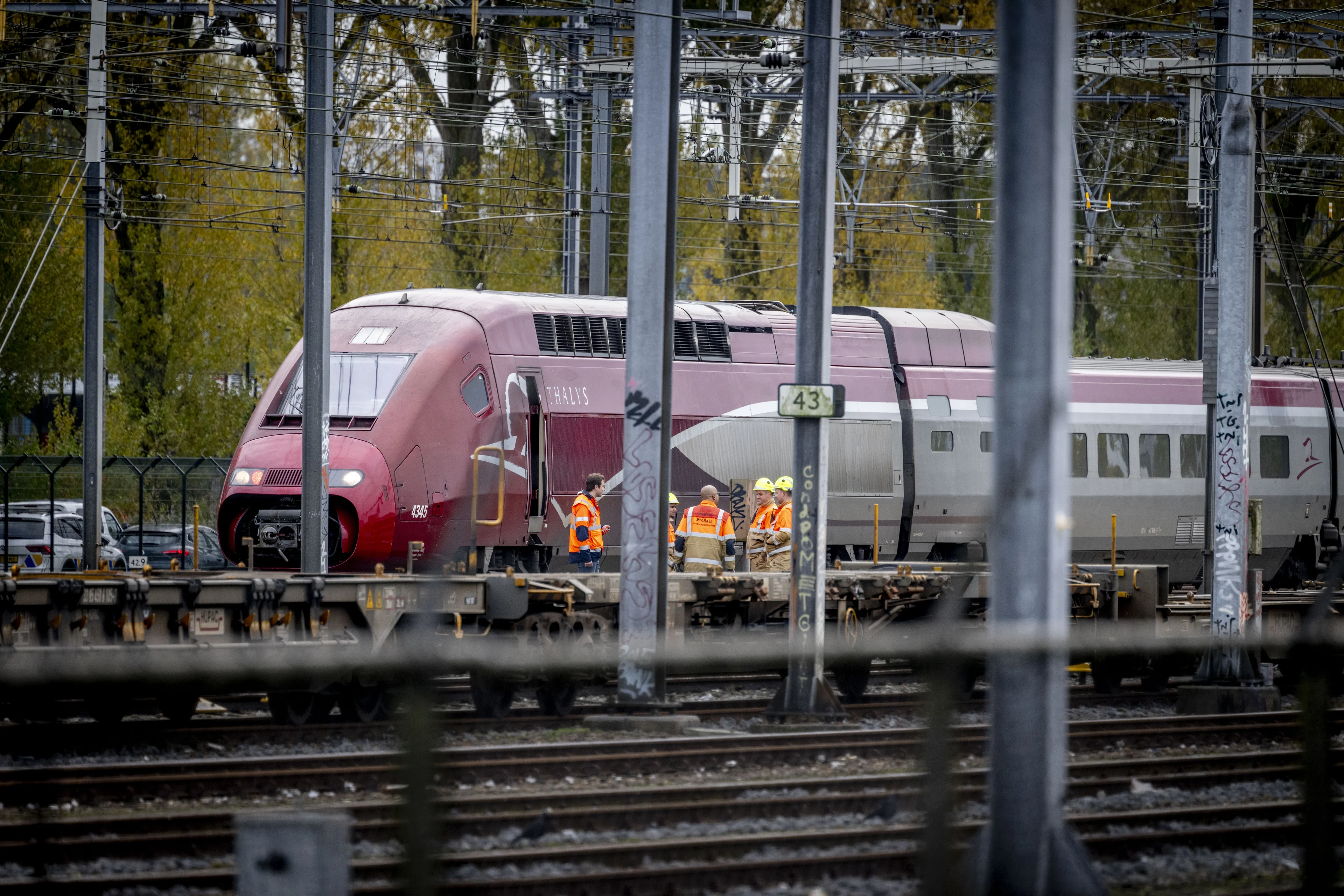 Bovenleiding valt op Eurostar-trein in Rotterdam, geen treinverkeer