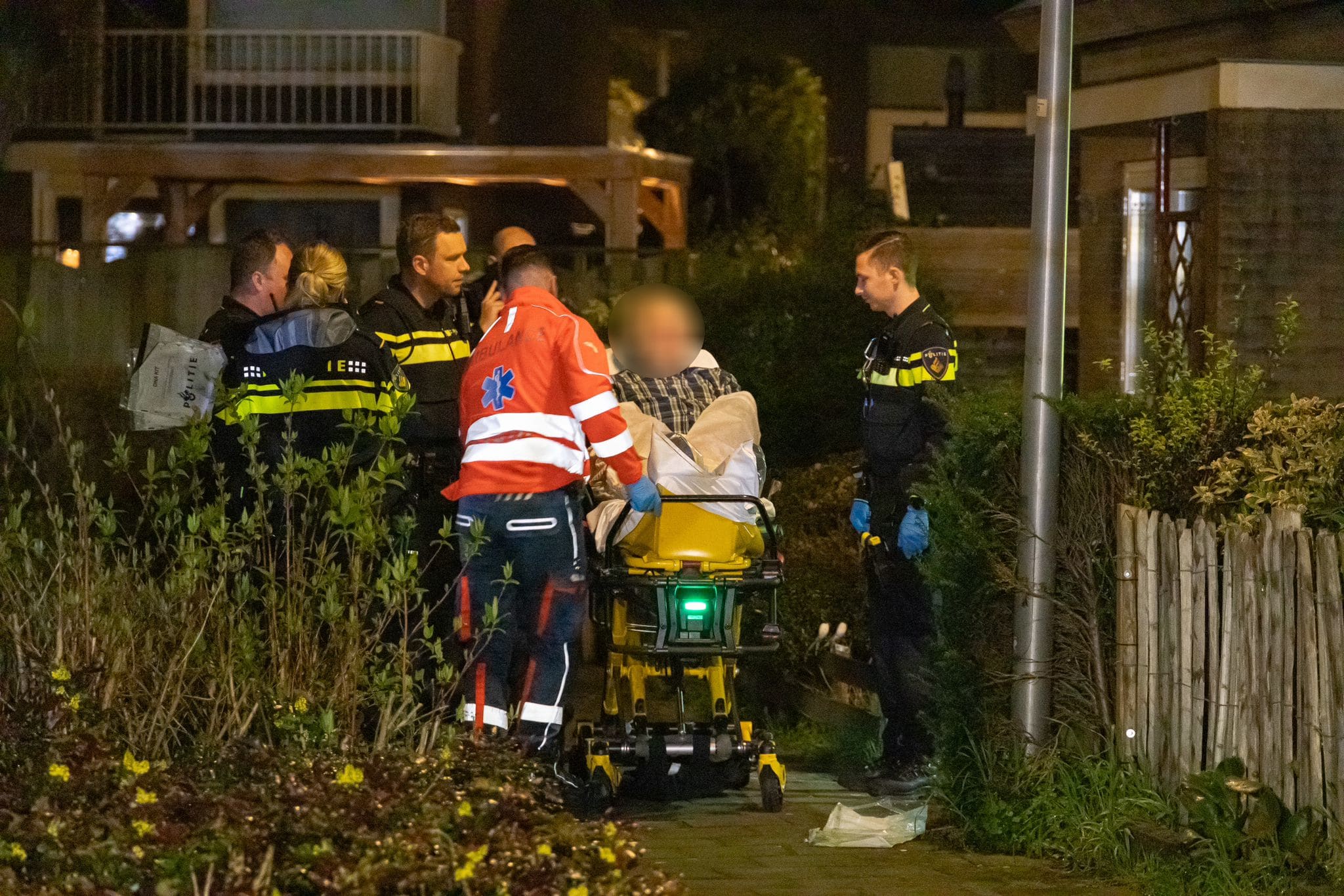 Bejaarde man zwaar mishandeld bij woningoverval Naarden