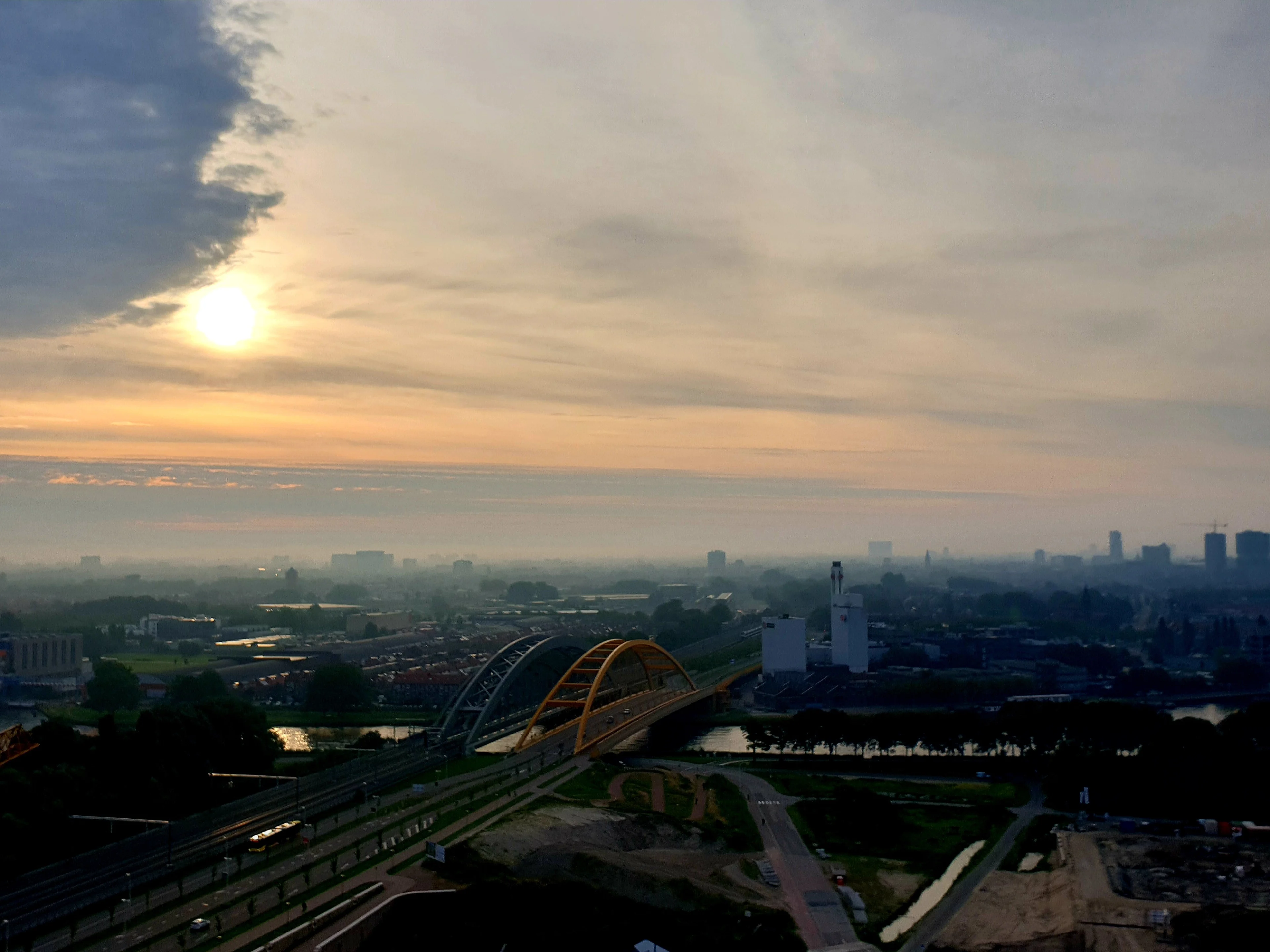 Weer maandag in het hele land een mix van wolkenvelden en zonneschijn