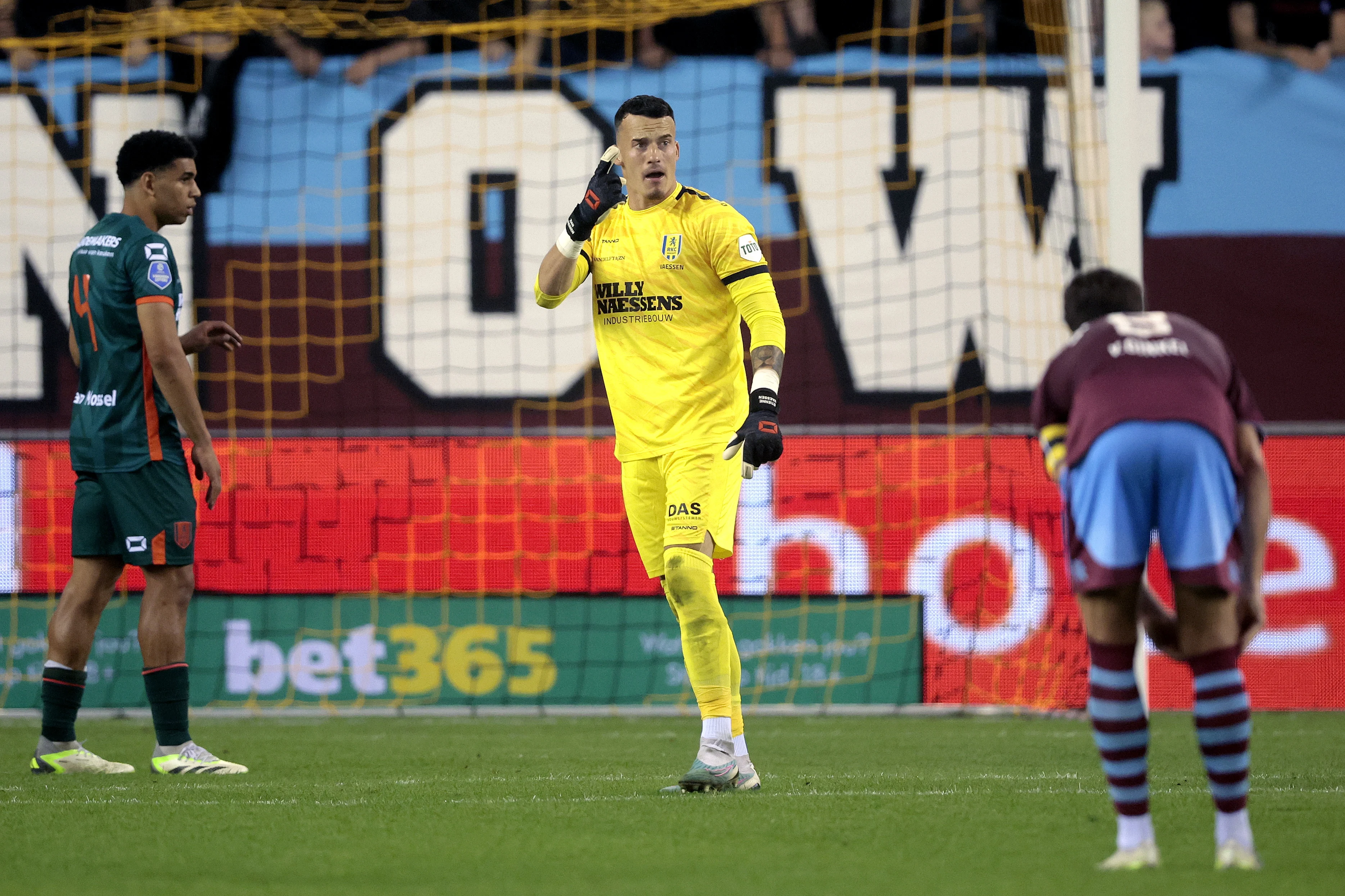 Doelman Etienne Vaessen van RKC is uit het ziekenhuis 