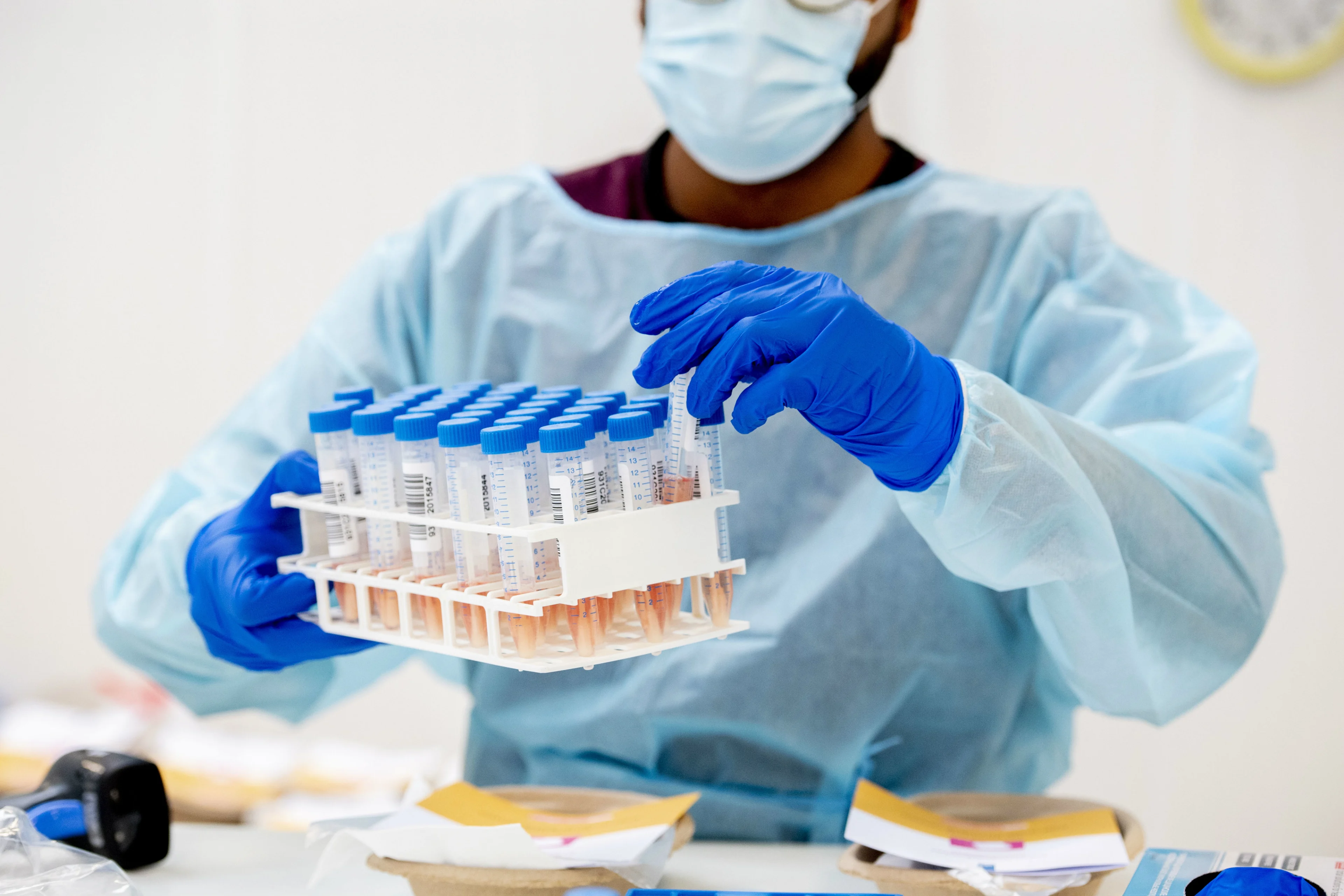 'Afdelingsverbod voor zorgmedewerkers die weigeren zich te laten vaccineren'