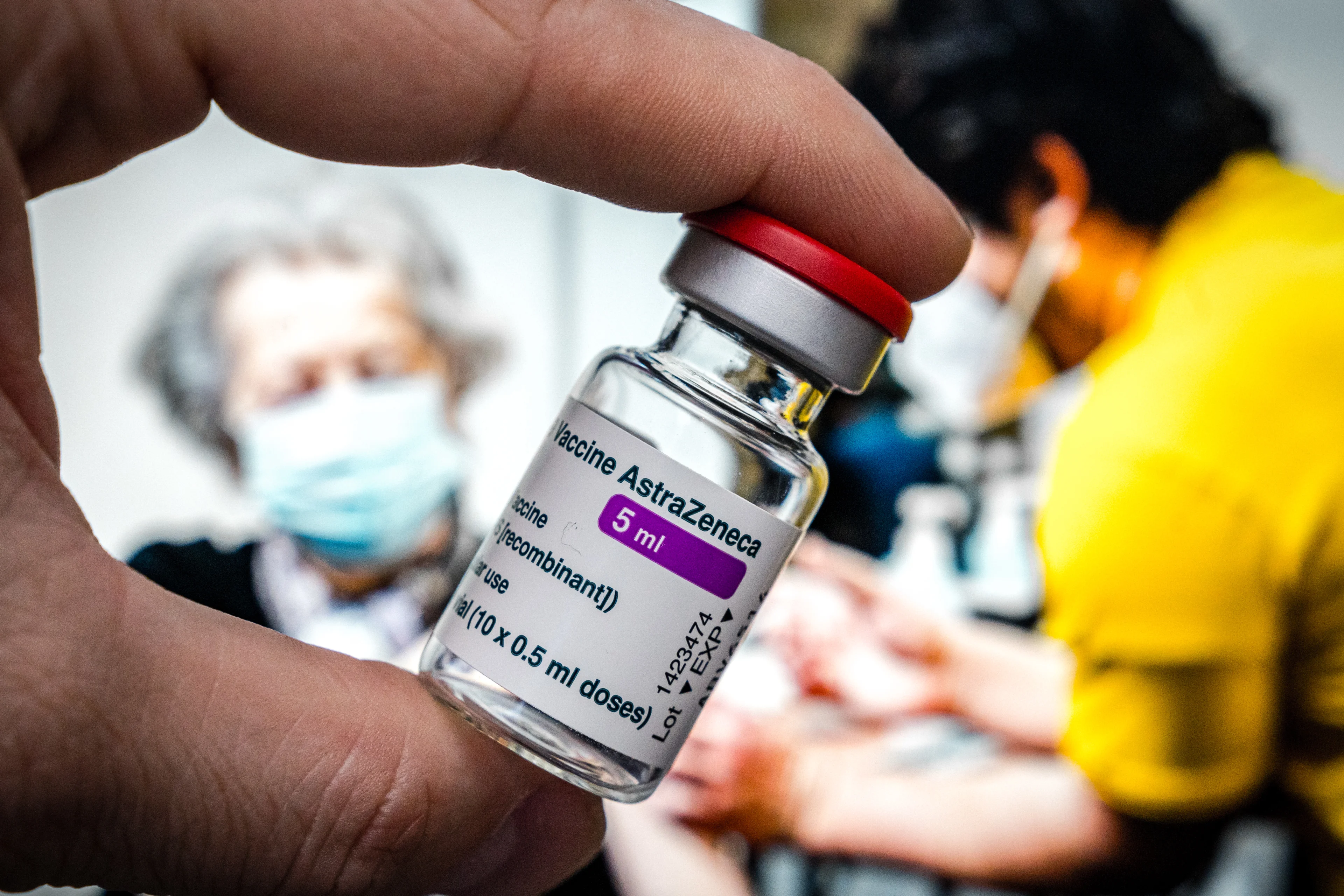 GGD schrapt prikafspraken AstraZeneca, nieuwe afspraken 60-plus