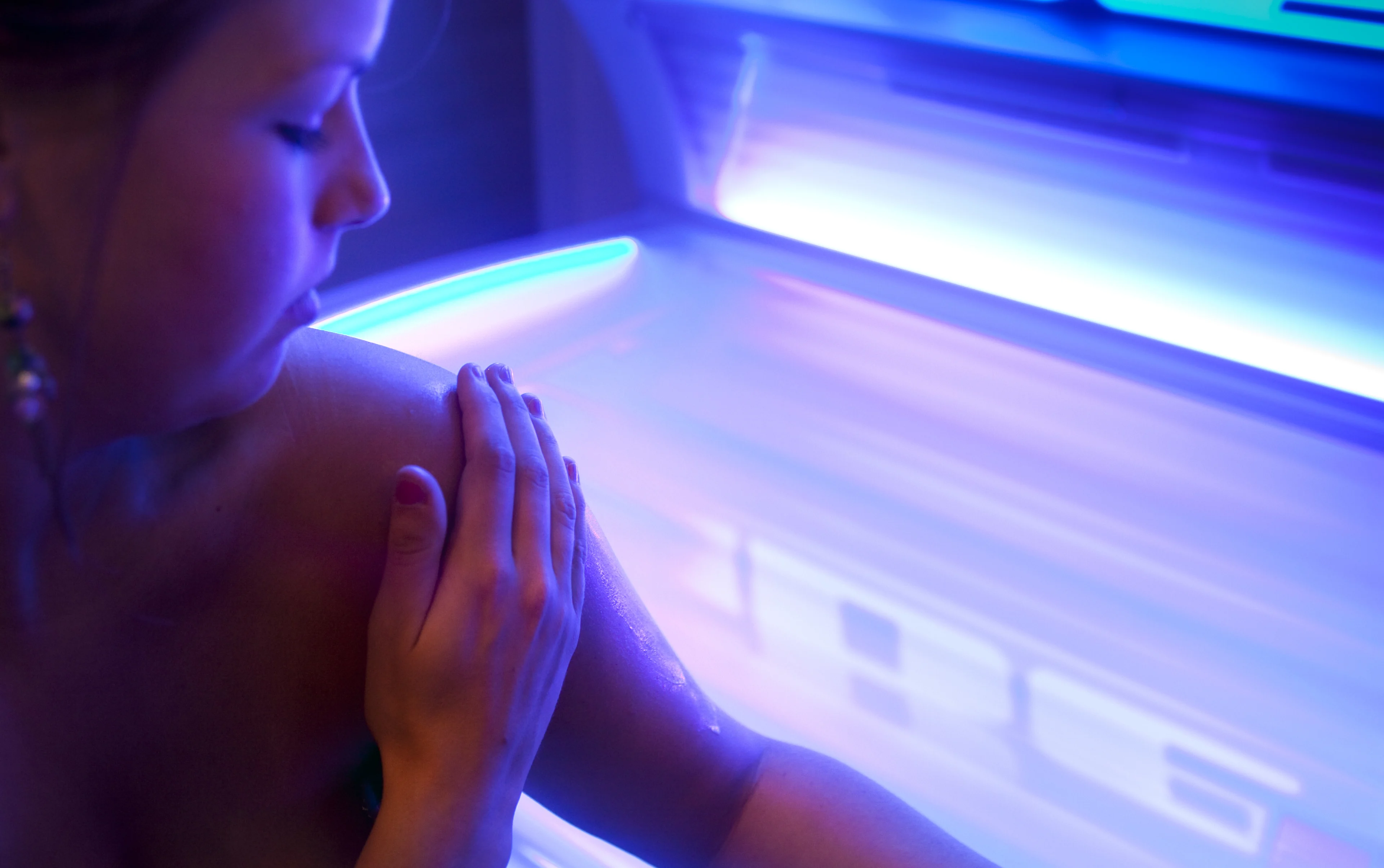 Kankerexpert waarschuwt Nederlanders voor gevolgen zonnebank: 'Het zou verboden moeten worden'