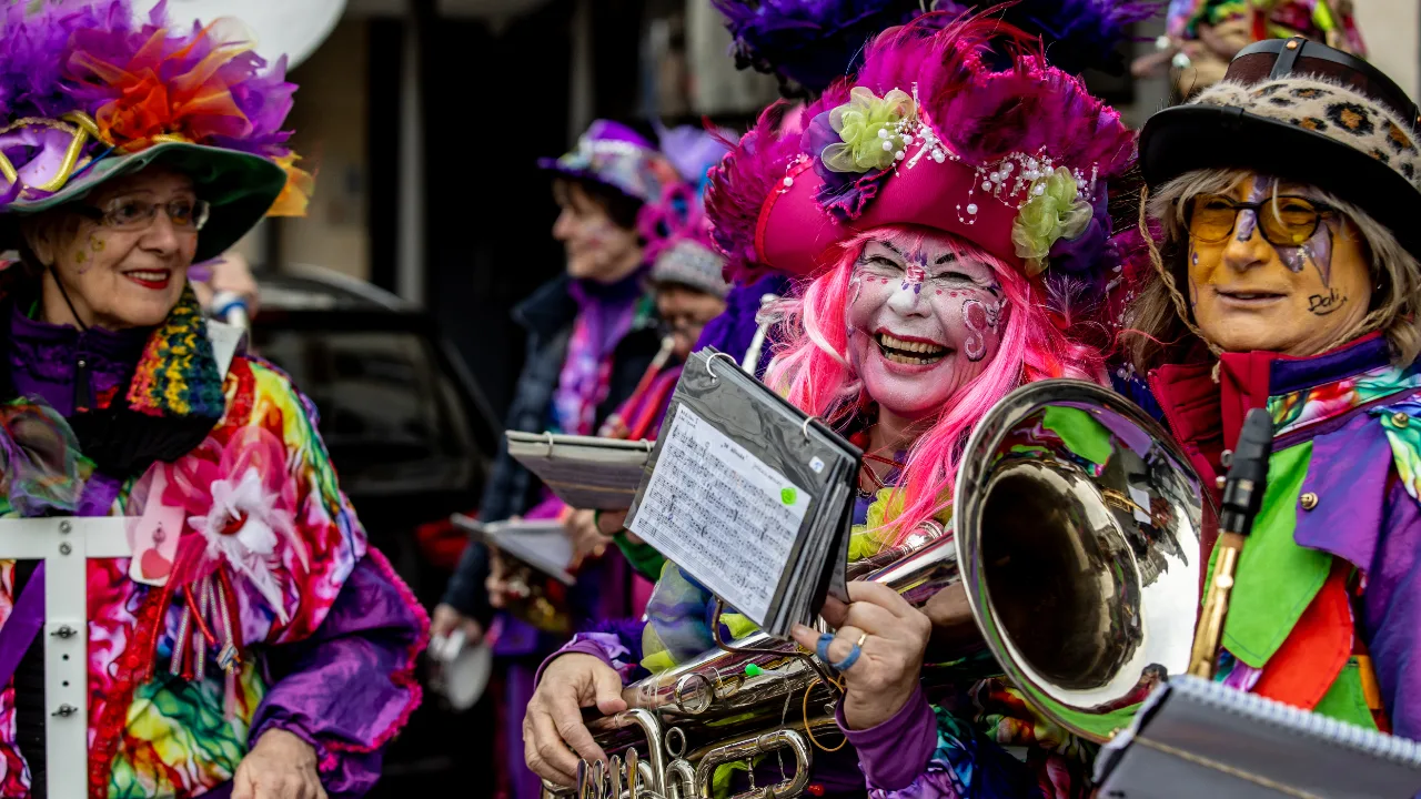 Het is d'n Elfde van d'n Elfde: Brabant en Limburg openen carnavalsseizoen