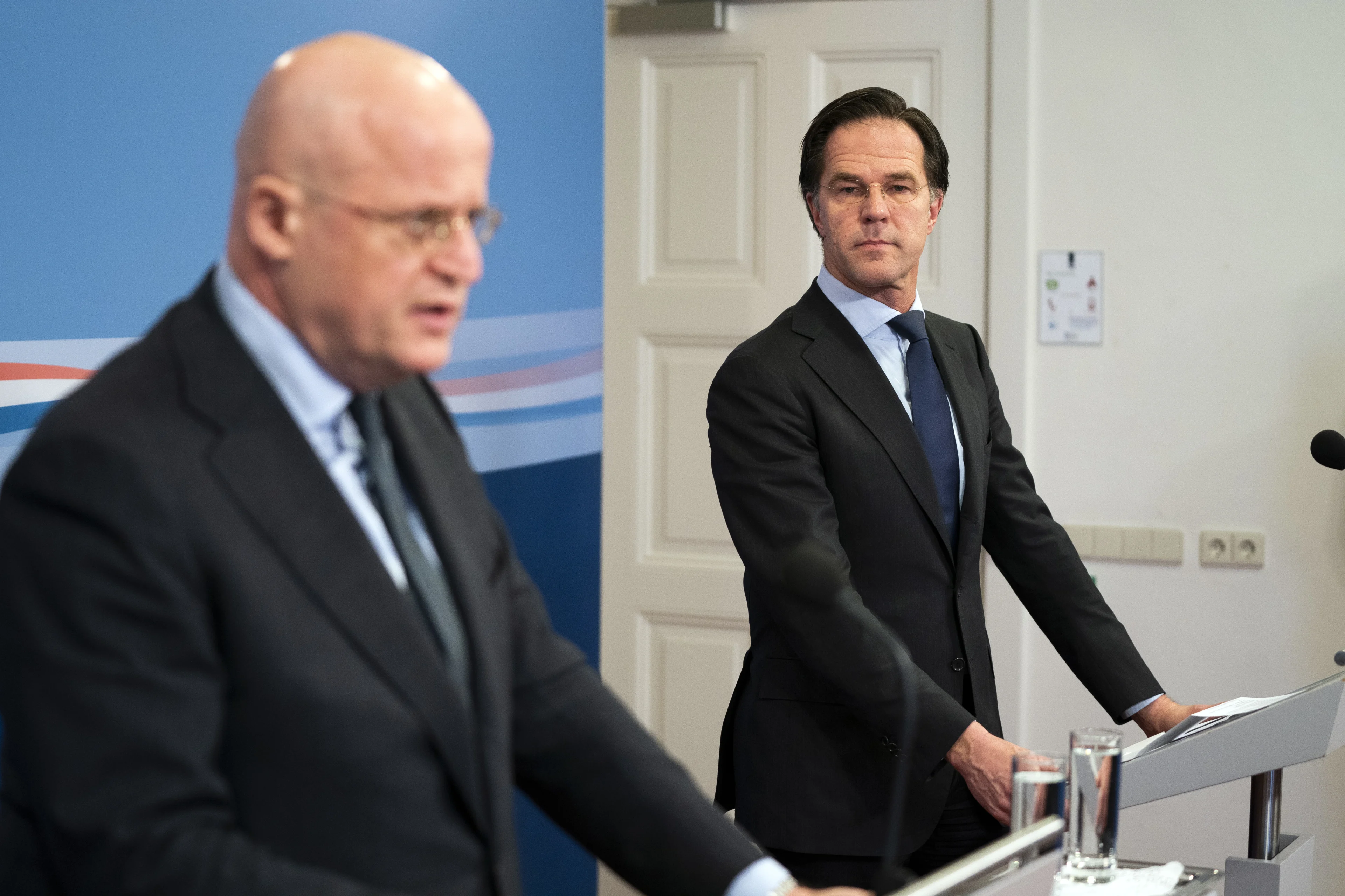 Grote verdeeldheid onder Nederlanders over vertrouwen coronabeleid blijft