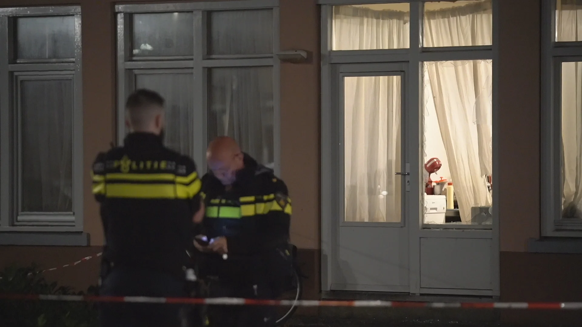 Woning in Rotterdam beschadigd door explosie, geen gewonden