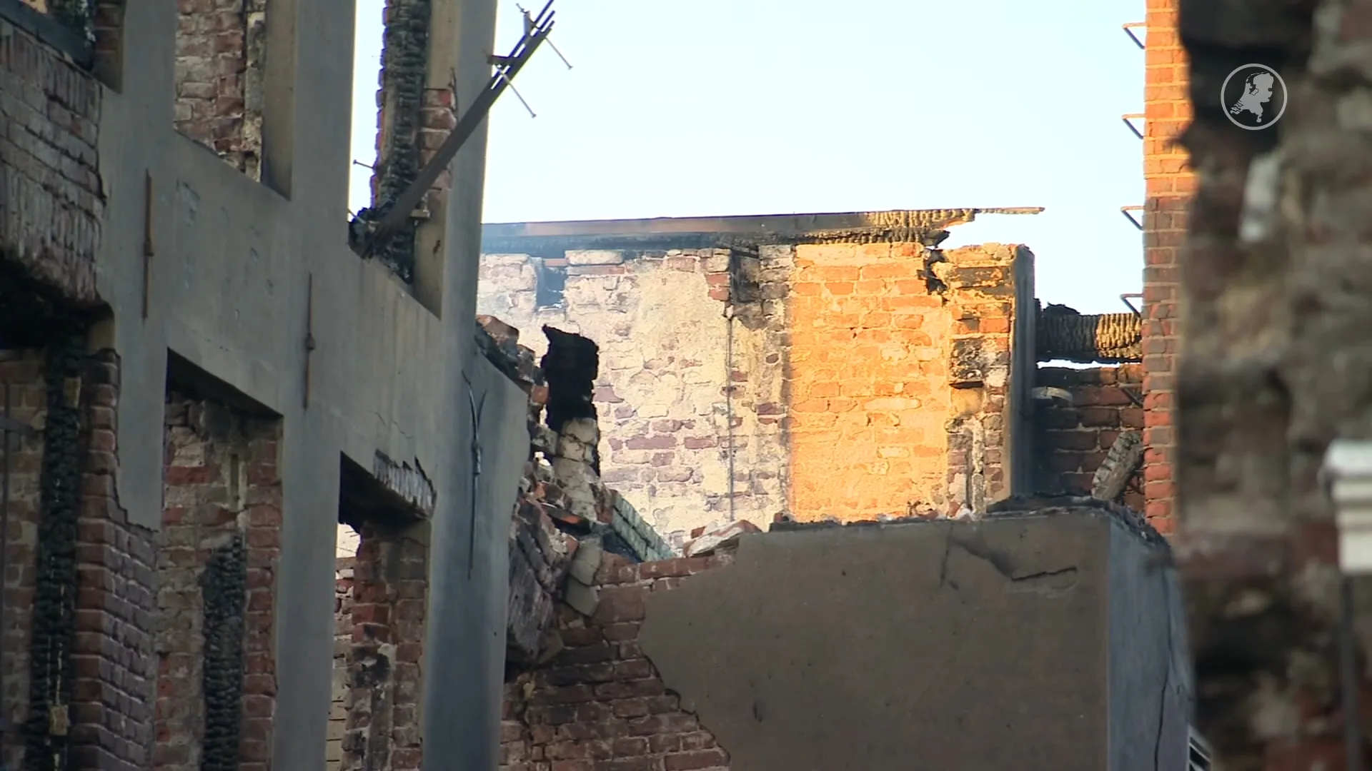 Winkeliers Arnhem maken schade op na verwoestende brand