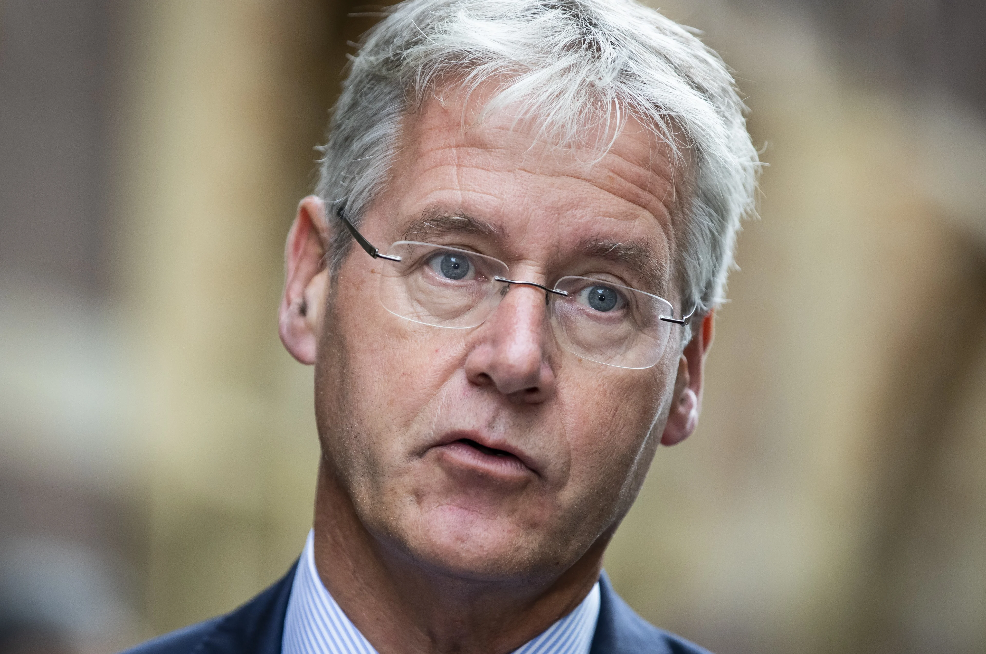 Minister Slob wil nieuwe landelijke schoolsluiting door corona voorkomen