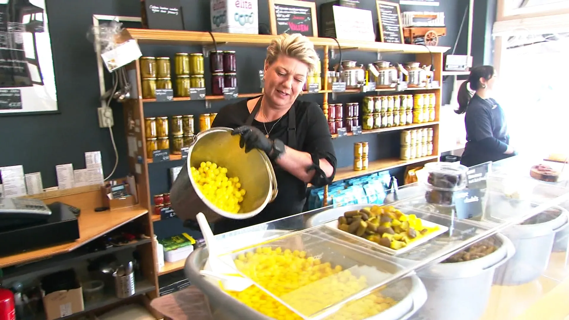 Zo smaakt 750 jaar Amsterdam: van haring met uitjes tot broodje kroket